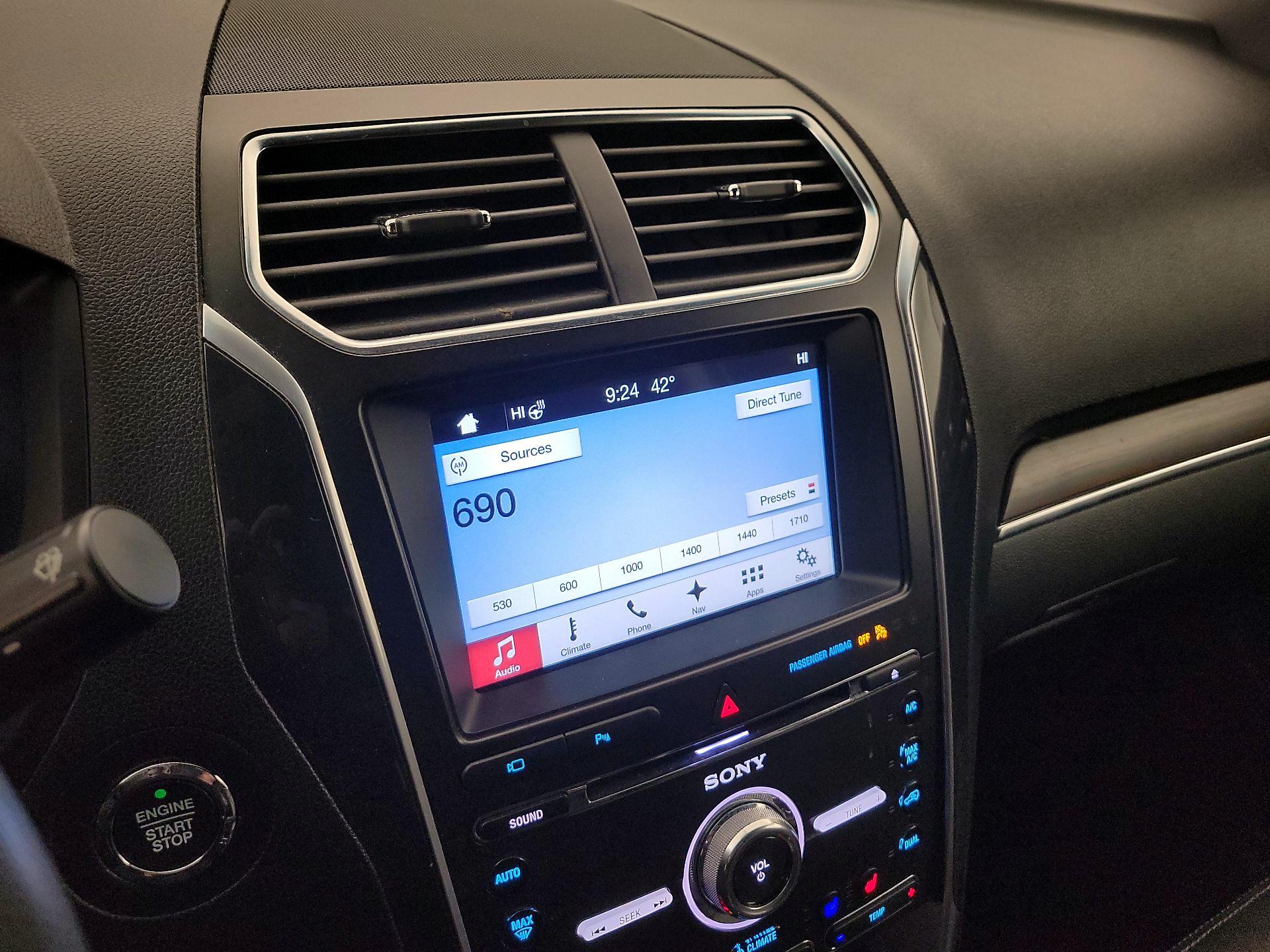 Thumbnail: 2017 Ford Explorer - 16