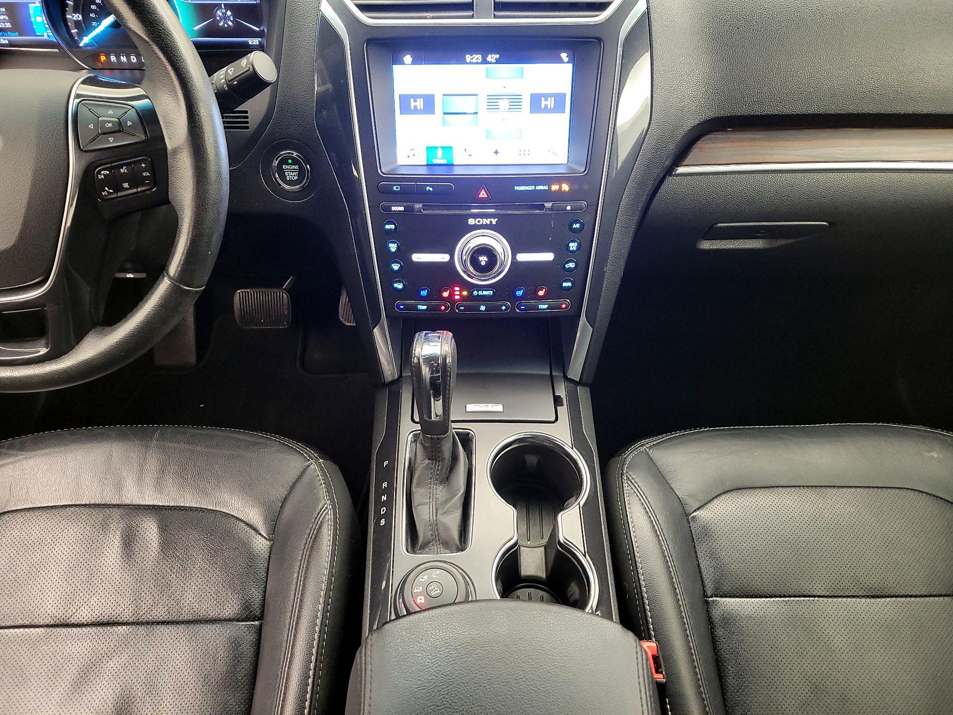 Thumbnail: 2017 Ford Explorer - 18