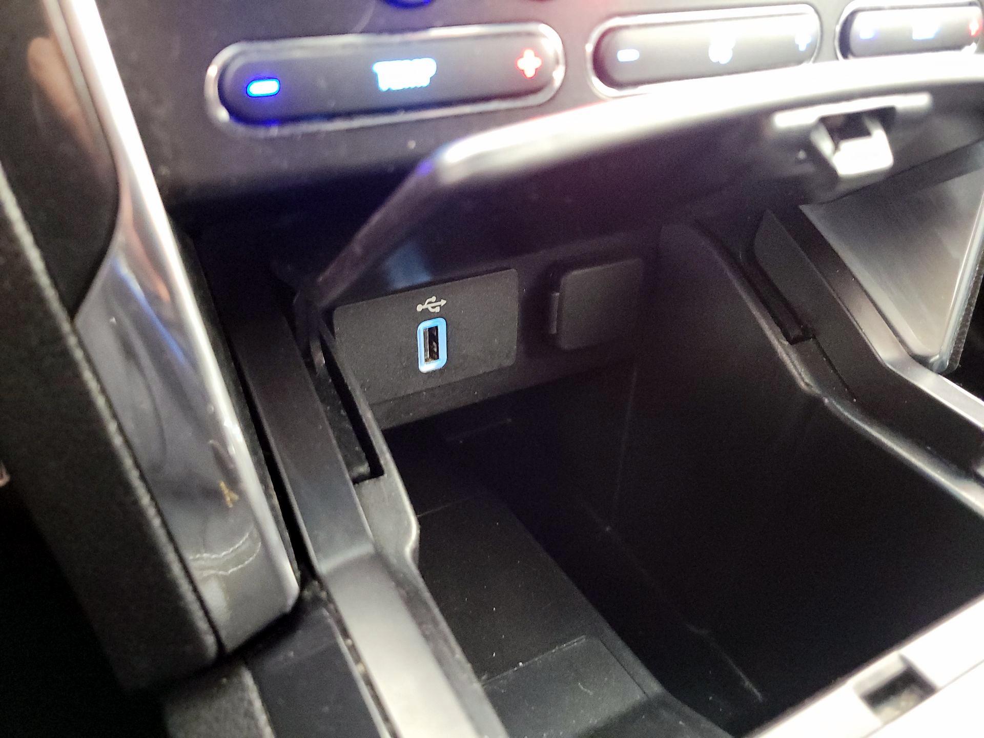 Thumbnail: 2017 Ford Explorer - 19