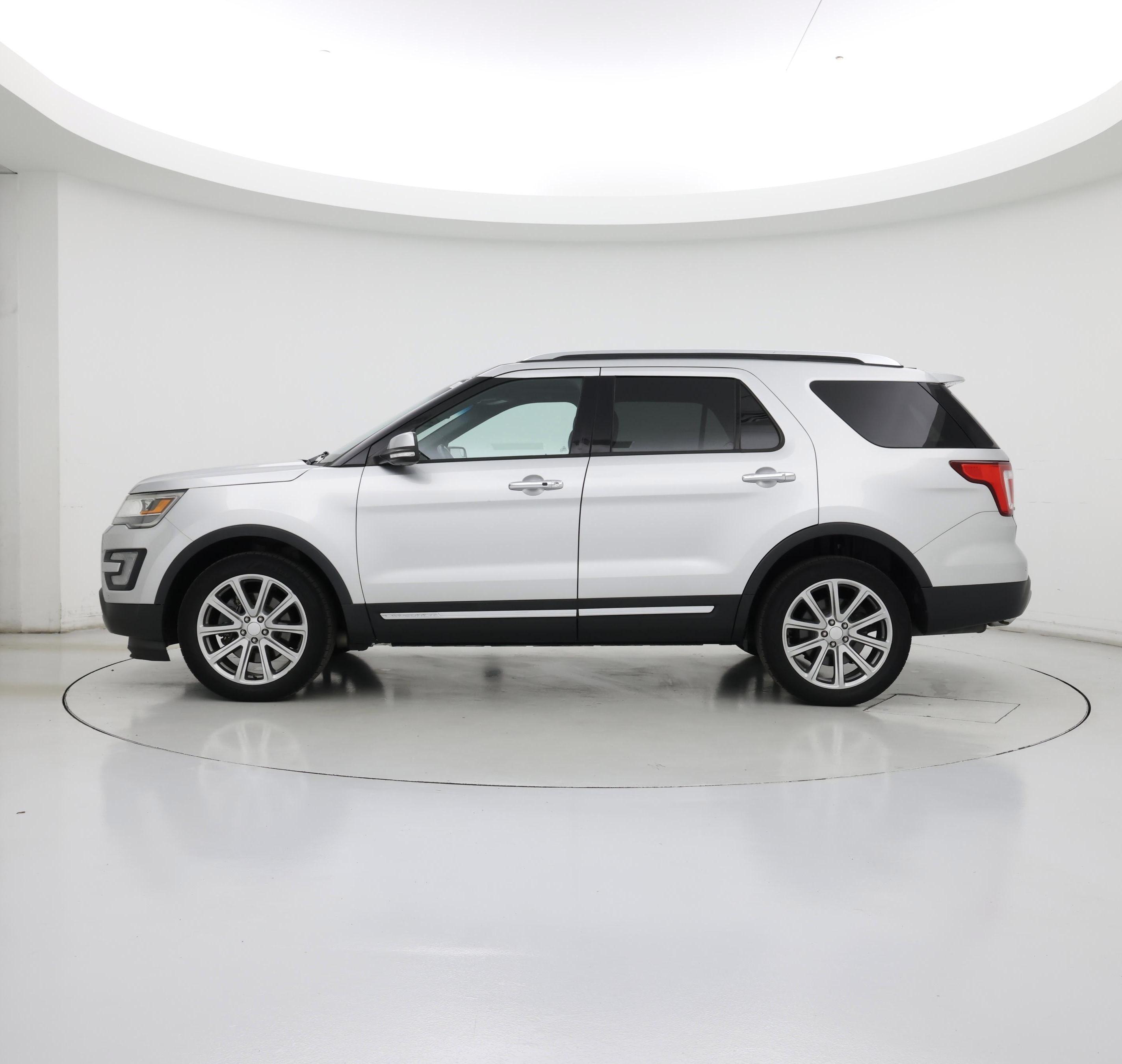 Thumbnail: 2017 Ford Explorer - 3