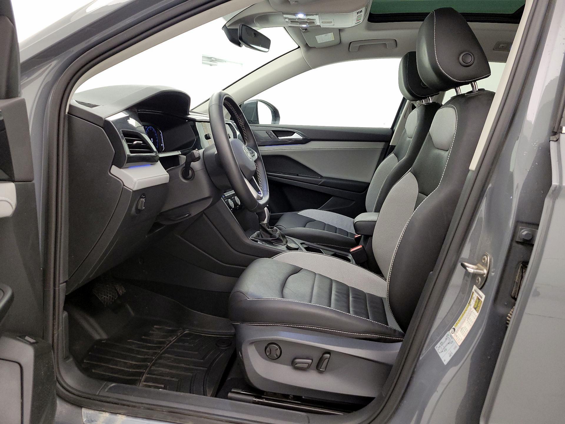 Thumbnail: 2022 Volkswagen Taos - 11