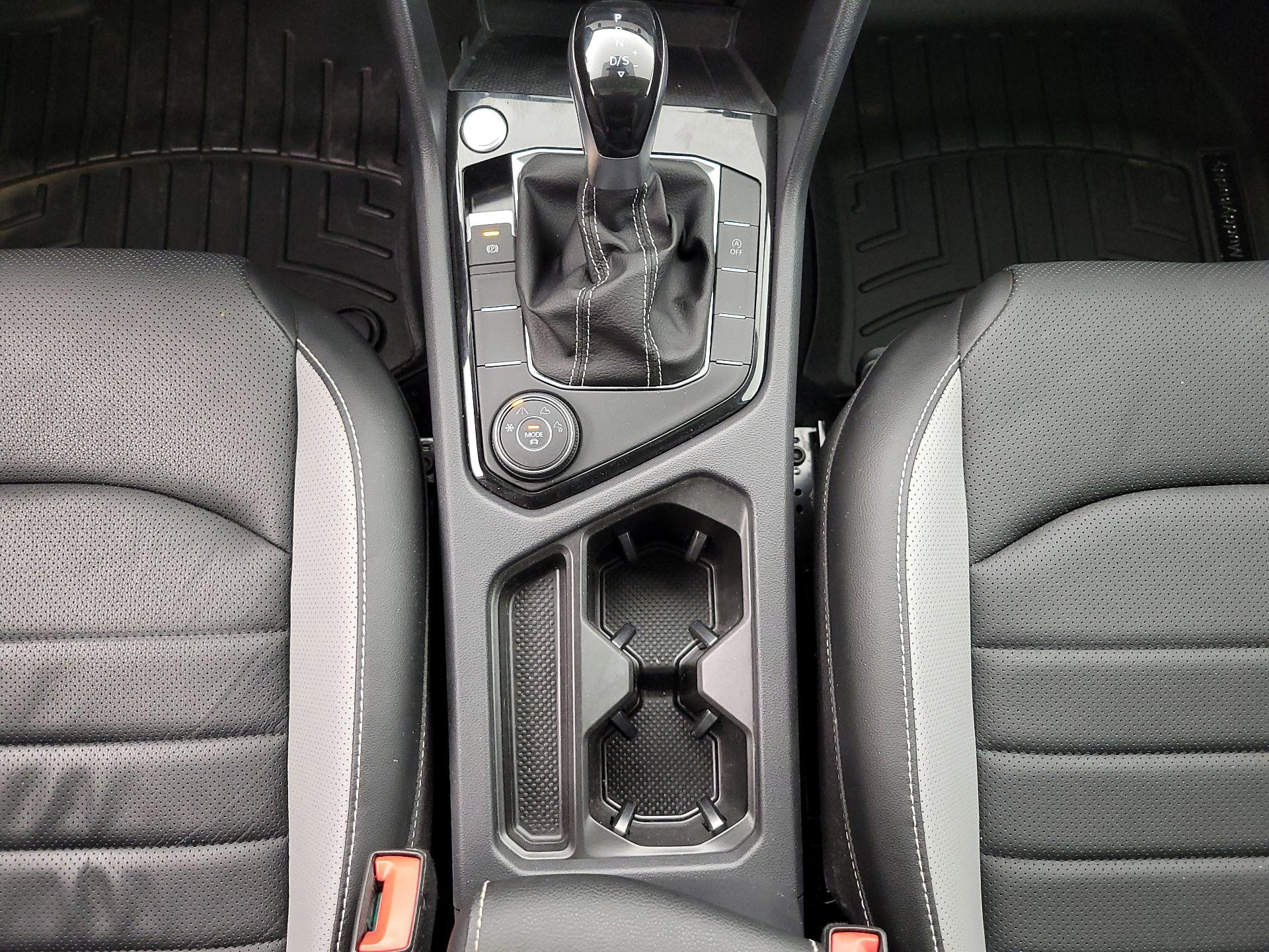 Thumbnail: 2022 Volkswagen Taos - 18