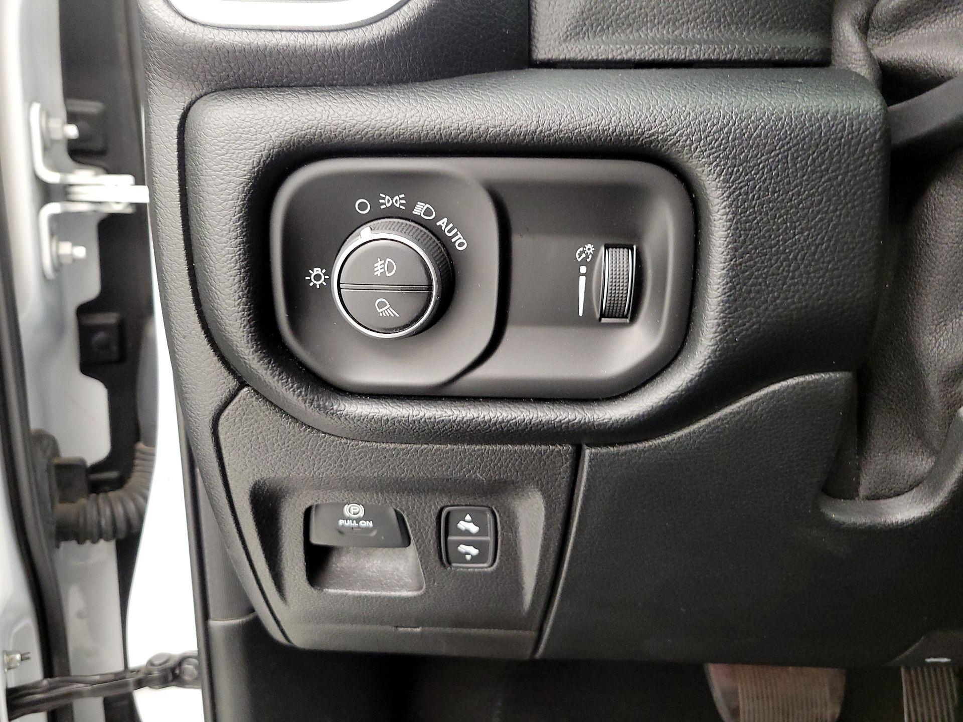 Thumbnail: 2020 RAM 1500 - 13