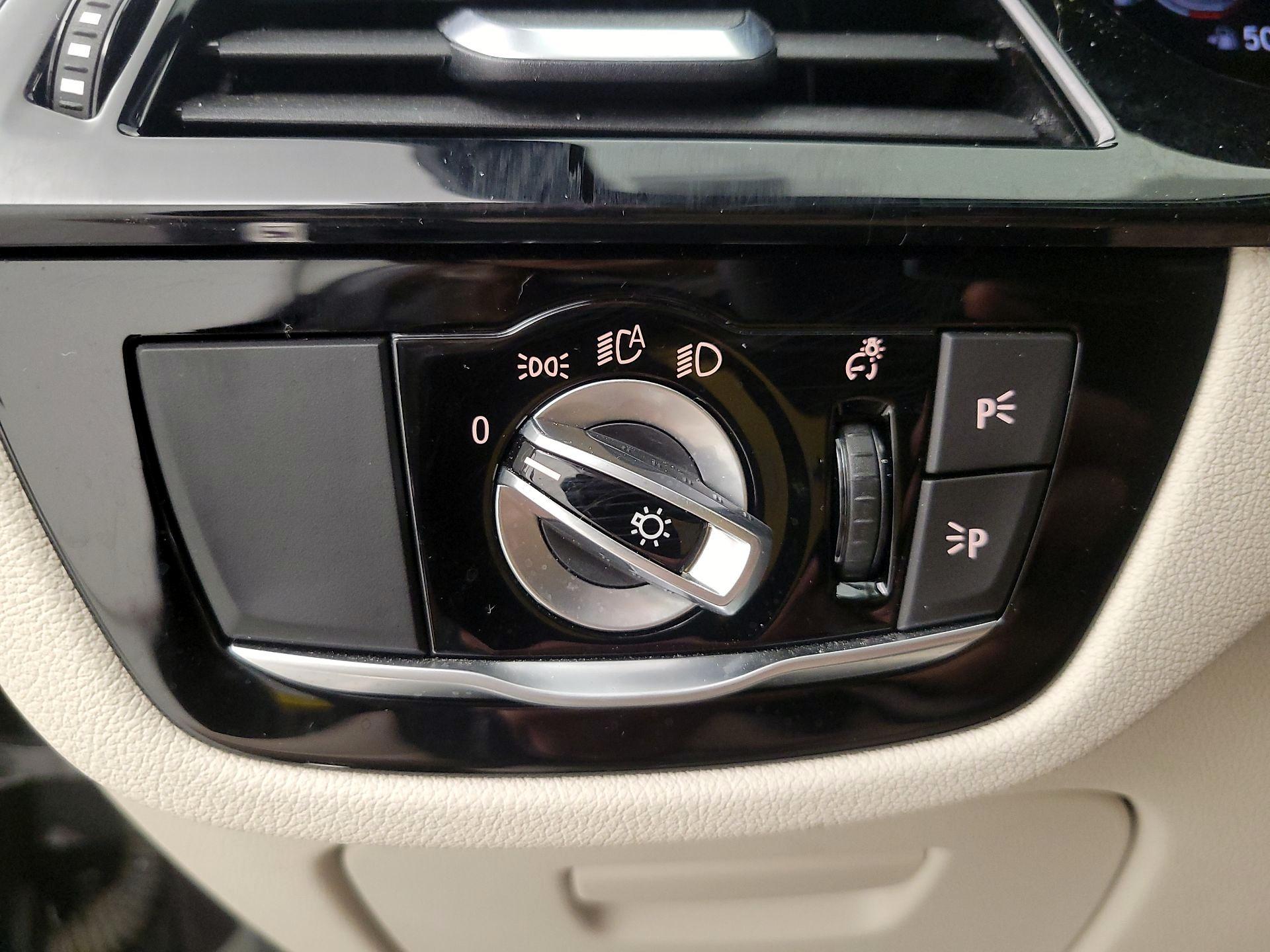 Thumbnail: 2021 BMW 5 Series - 13