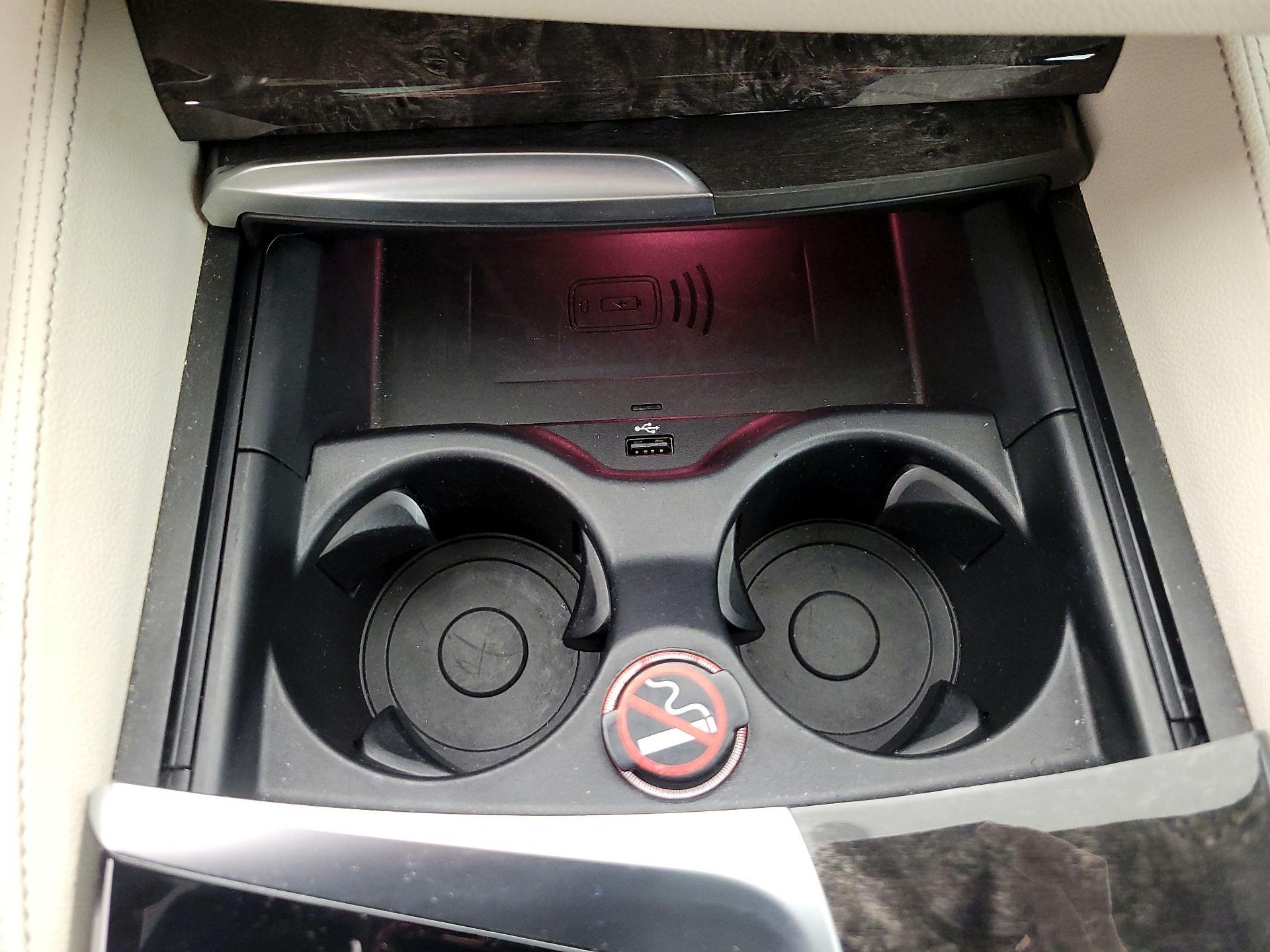 Thumbnail: 2021 BMW 5 Series - 19