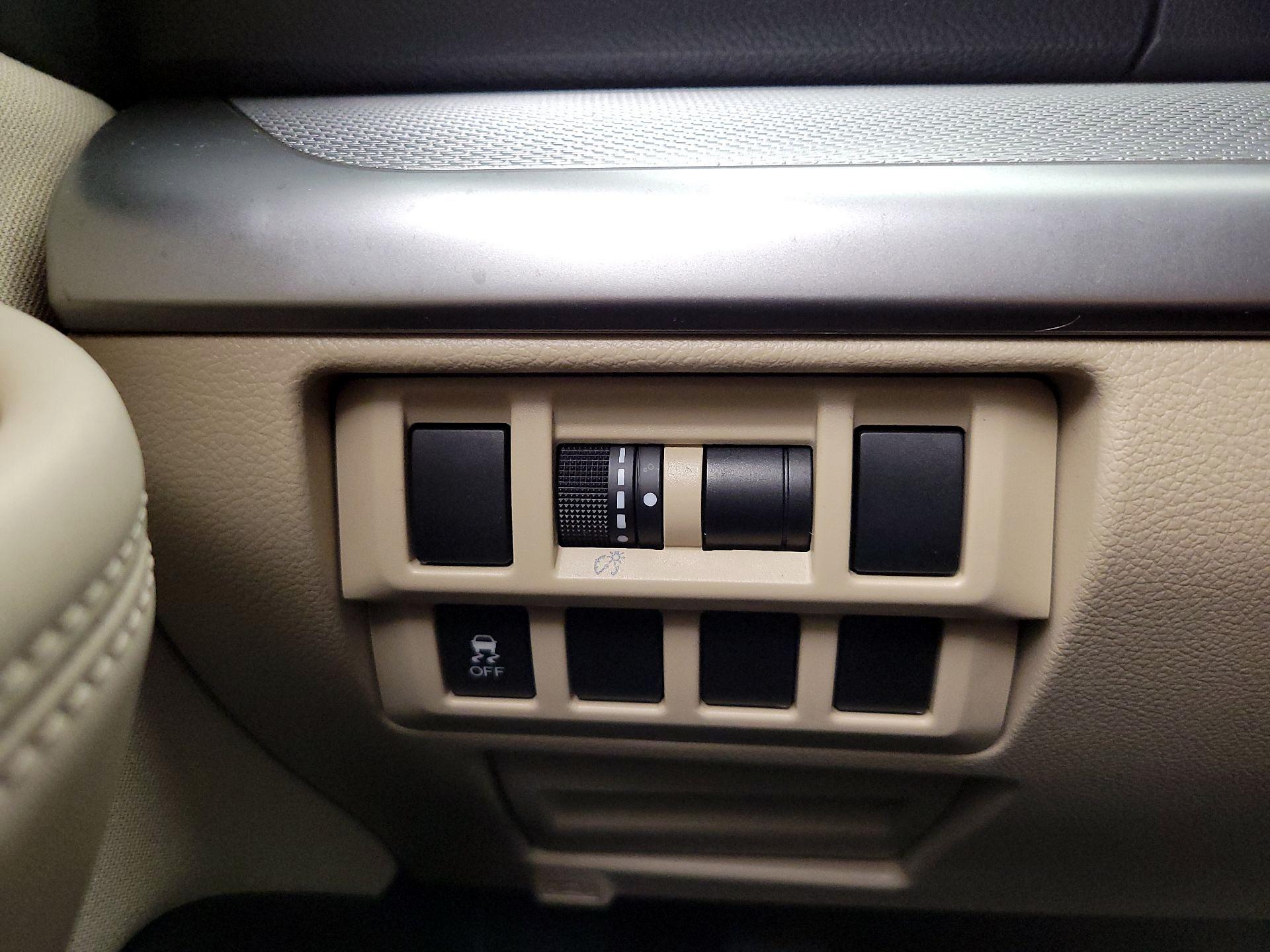 Thumbnail: 2018 Subaru Outback - 13