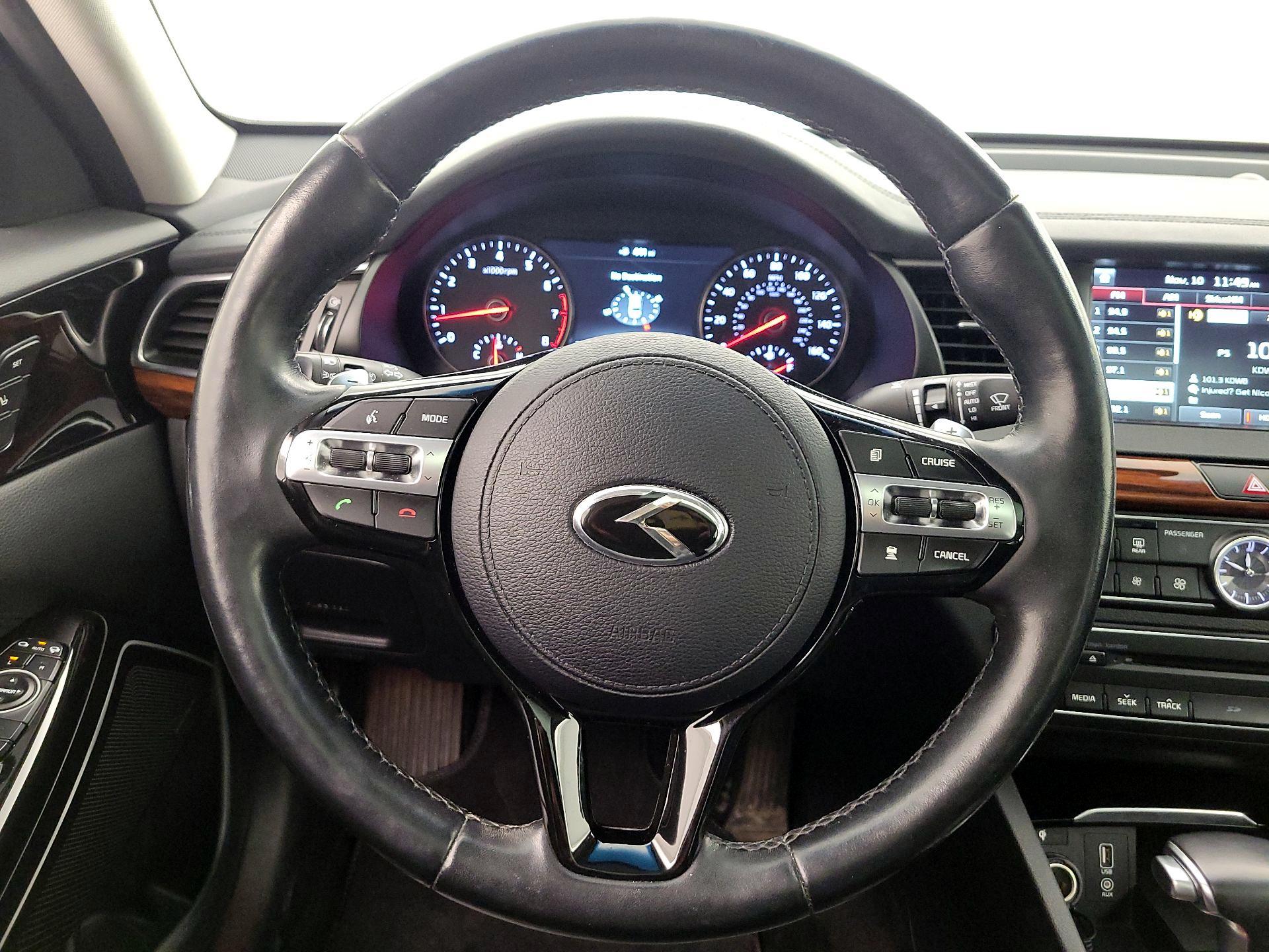 Thumbnail: 2017 Kia Cadenza - 10