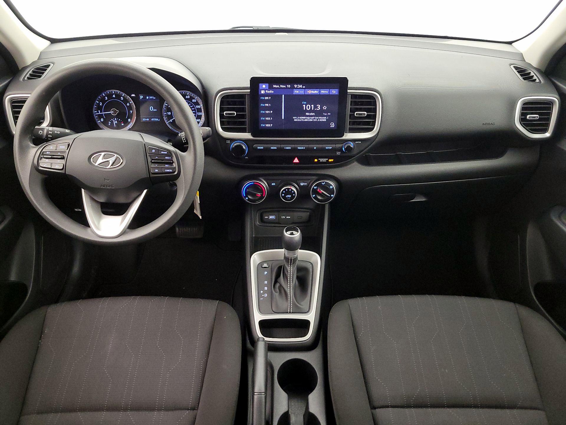 Thumbnail: 2022 Hyundai Venue - 9