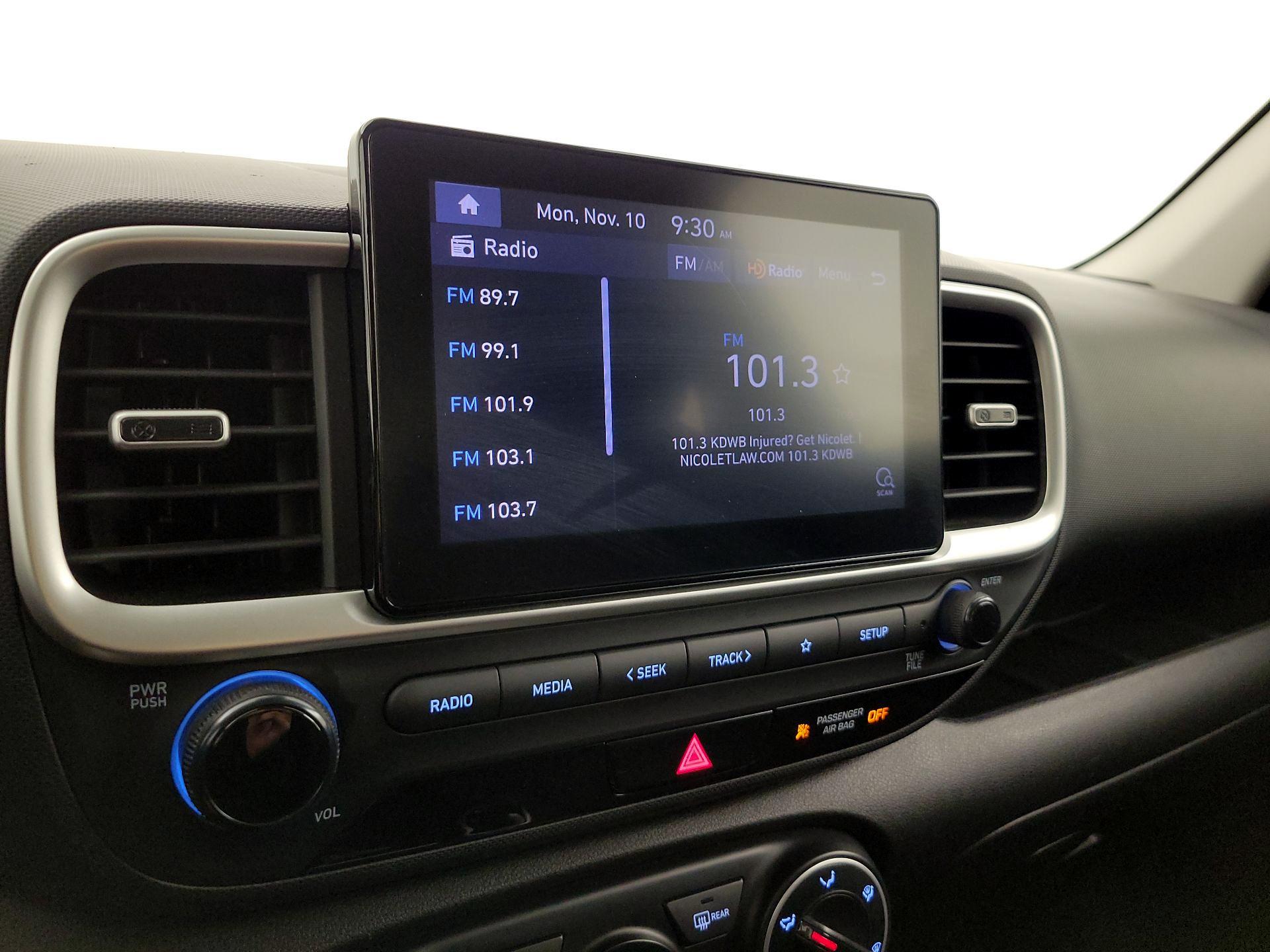 Thumbnail: 2022 Hyundai Venue - 15