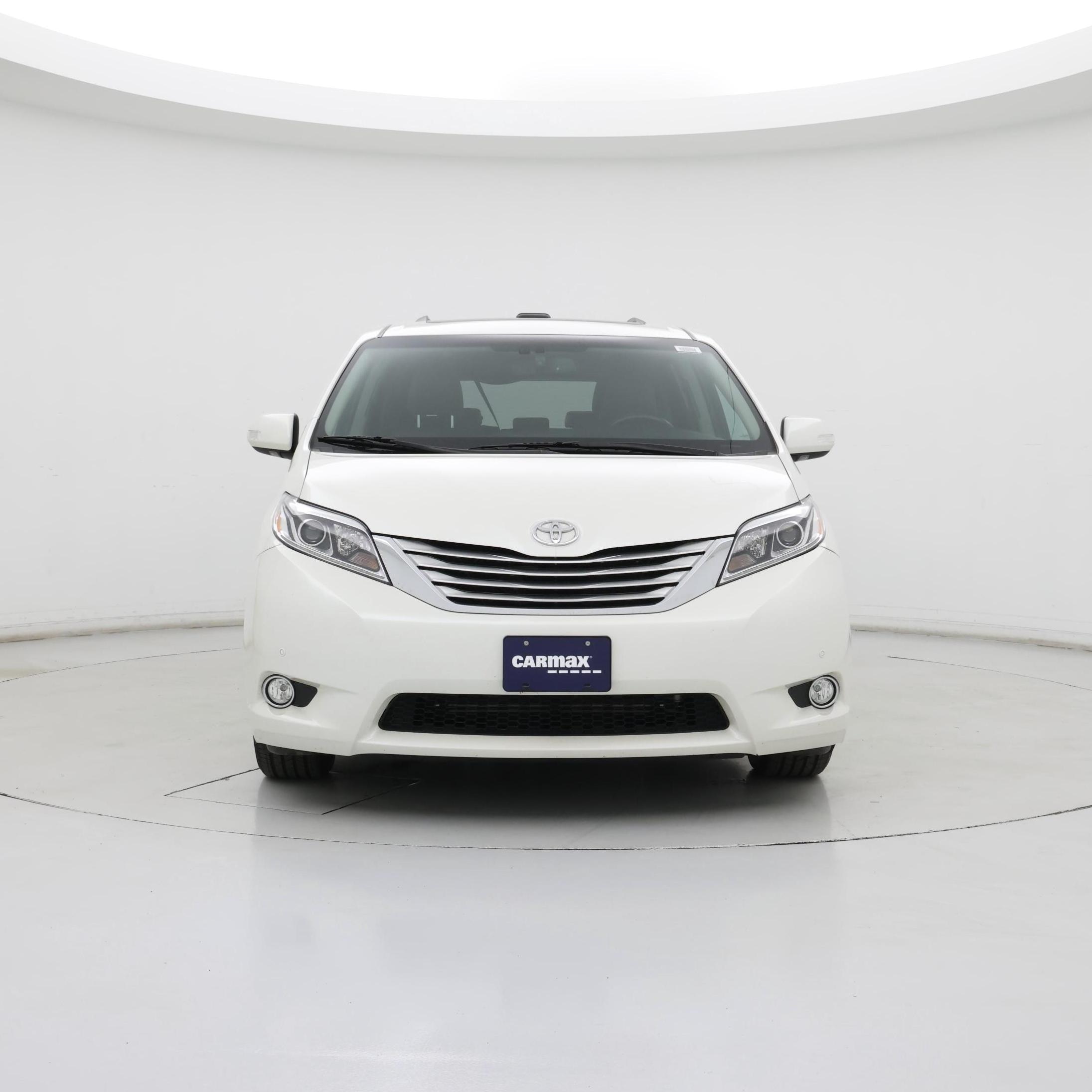 Thumbnail: 2017 Toyota Sienna - 5