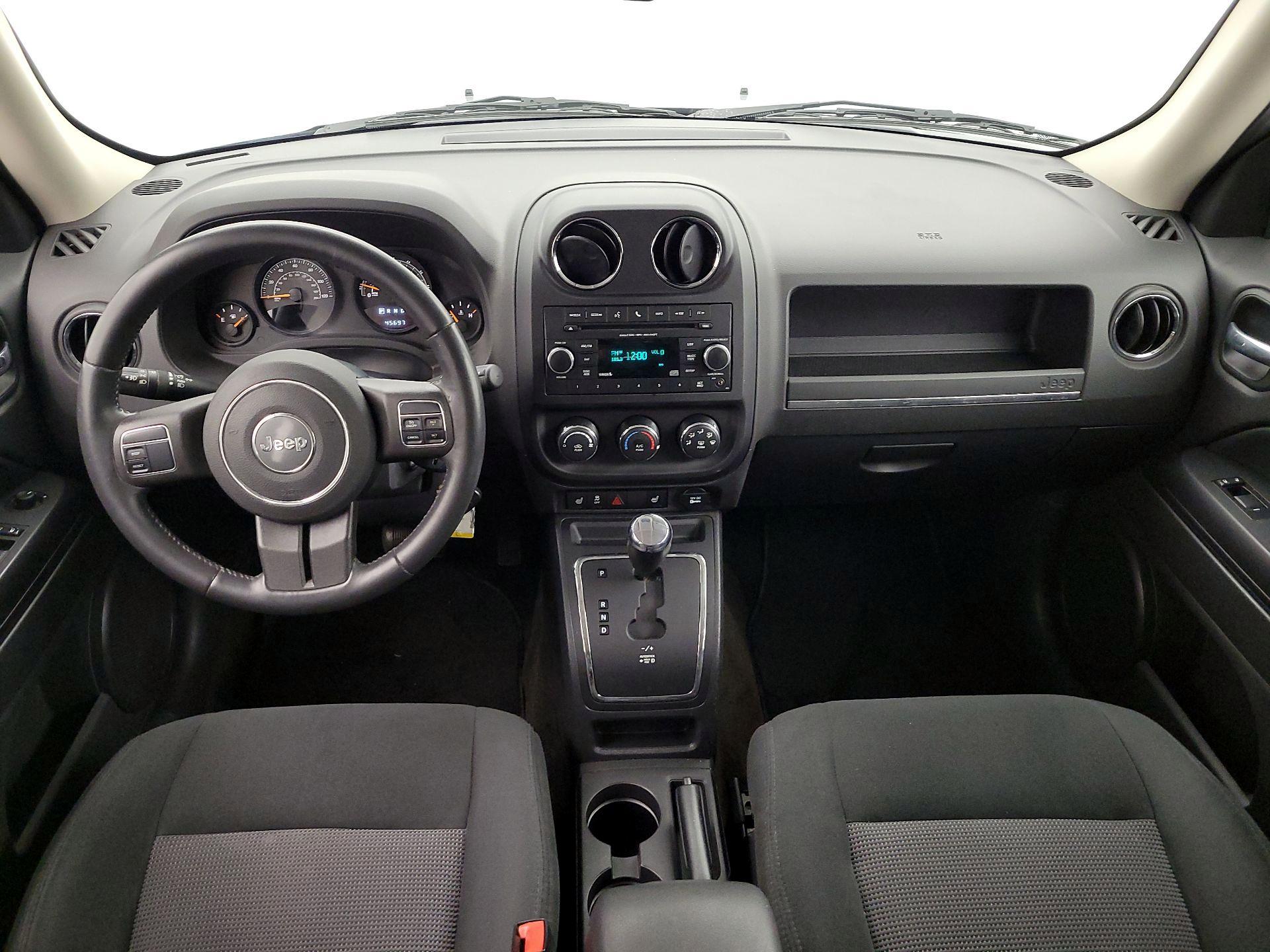 Thumbnail: 2014 Jeep Patriot - 9