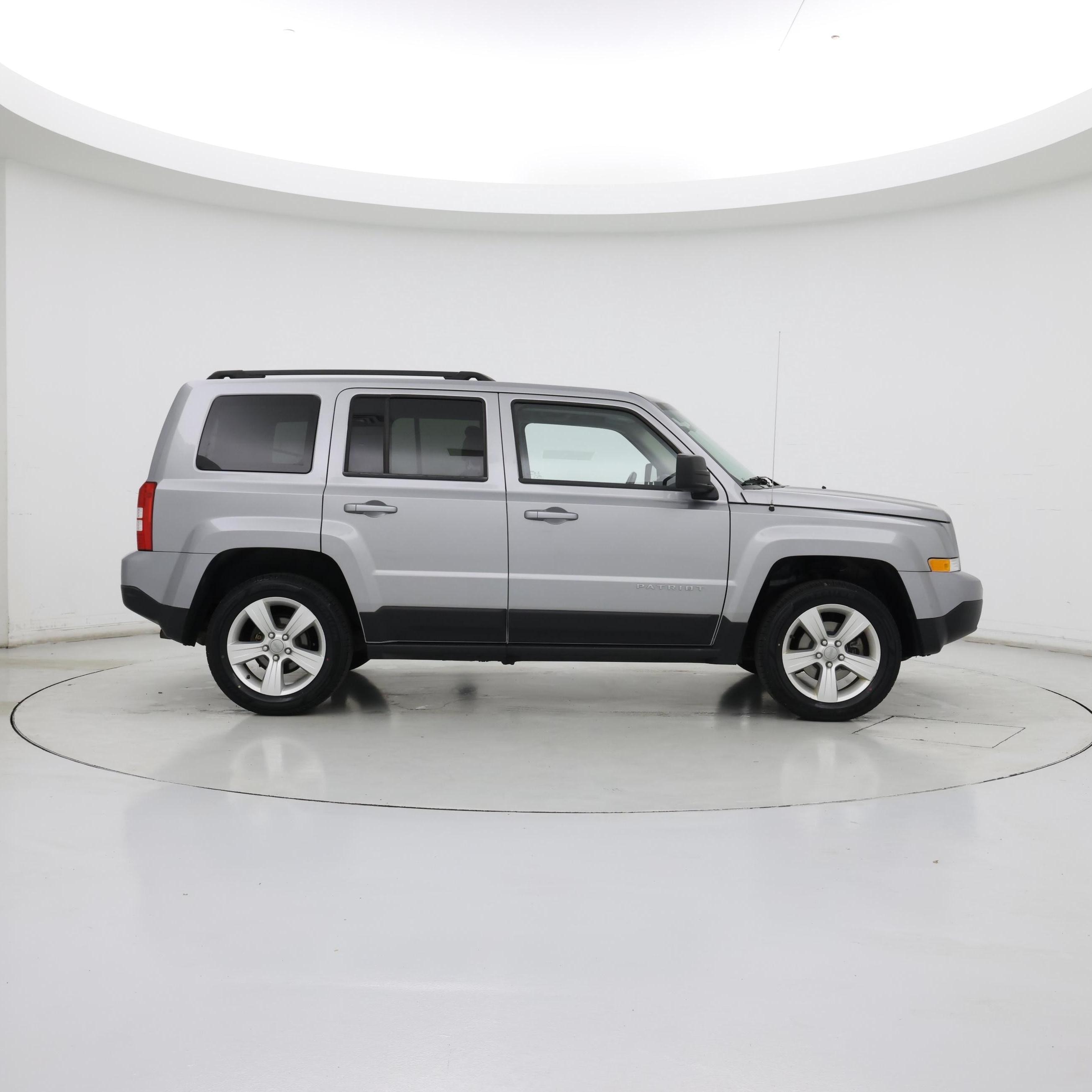 Thumbnail: 2014 Jeep Patriot - 7