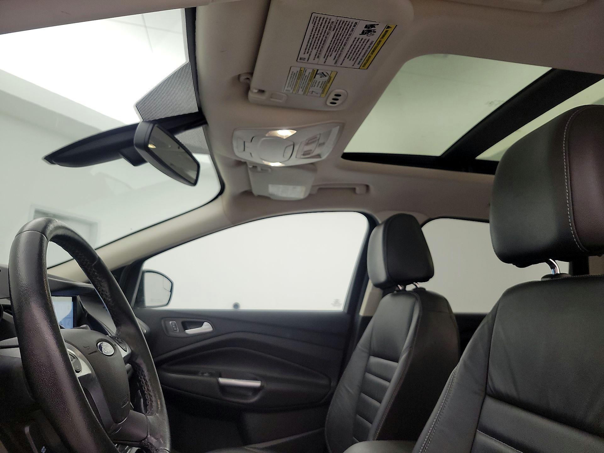 Thumbnail: 2016 Ford Escape - 20