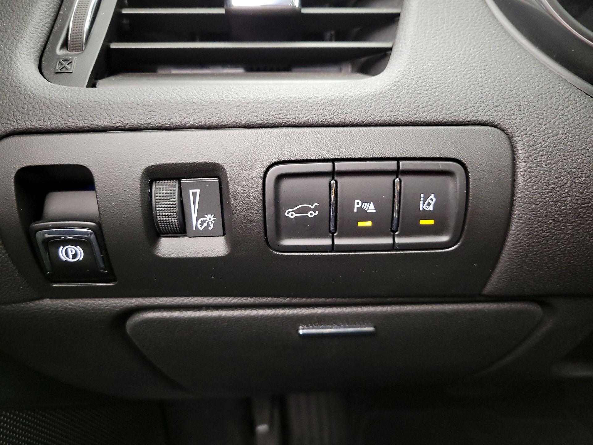 Thumbnail: 2017 Chevrolet Impala - 13