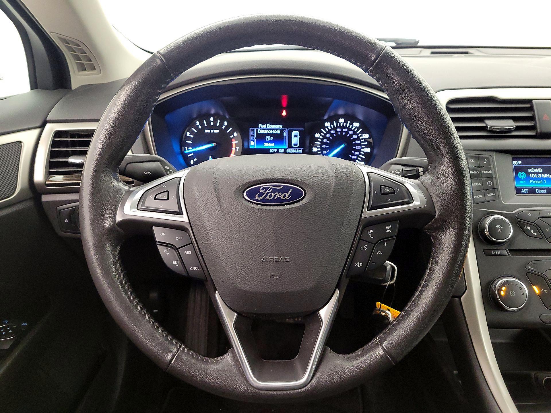 Thumbnail: 2015 Ford Fusion - 10