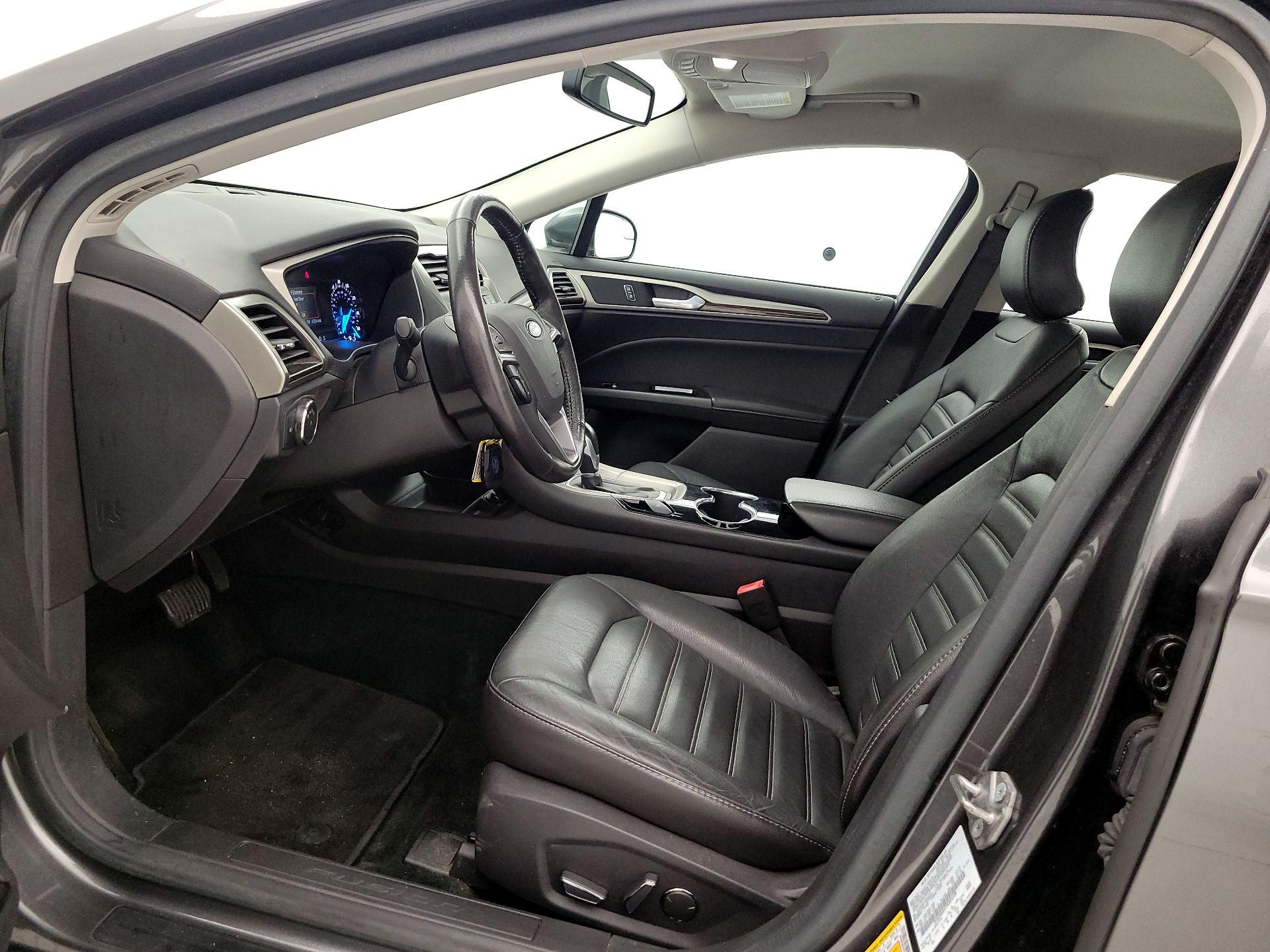 Thumbnail: 2015 Ford Fusion - 11