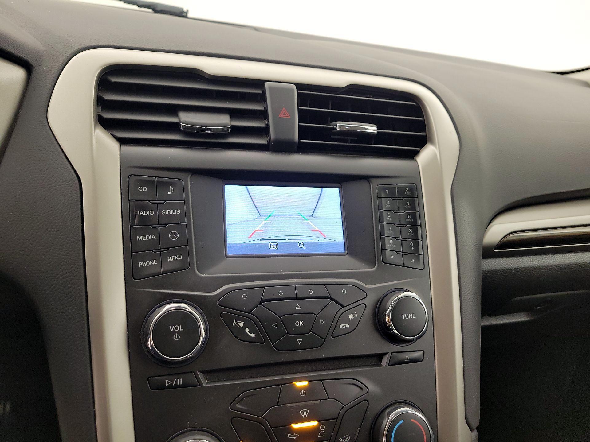 Thumbnail: 2015 Ford Fusion - 14