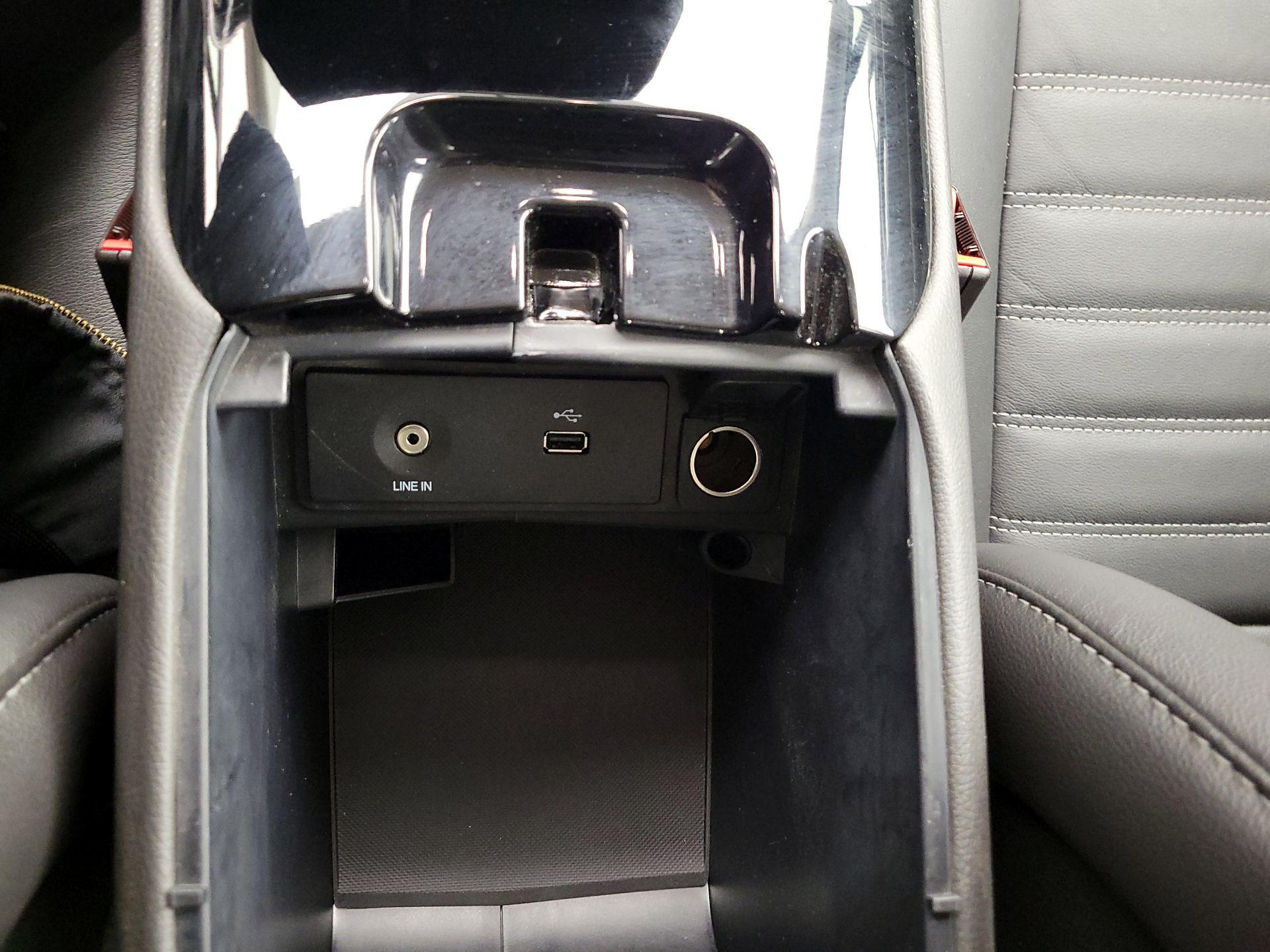 Thumbnail: 2015 Ford Fusion - 18