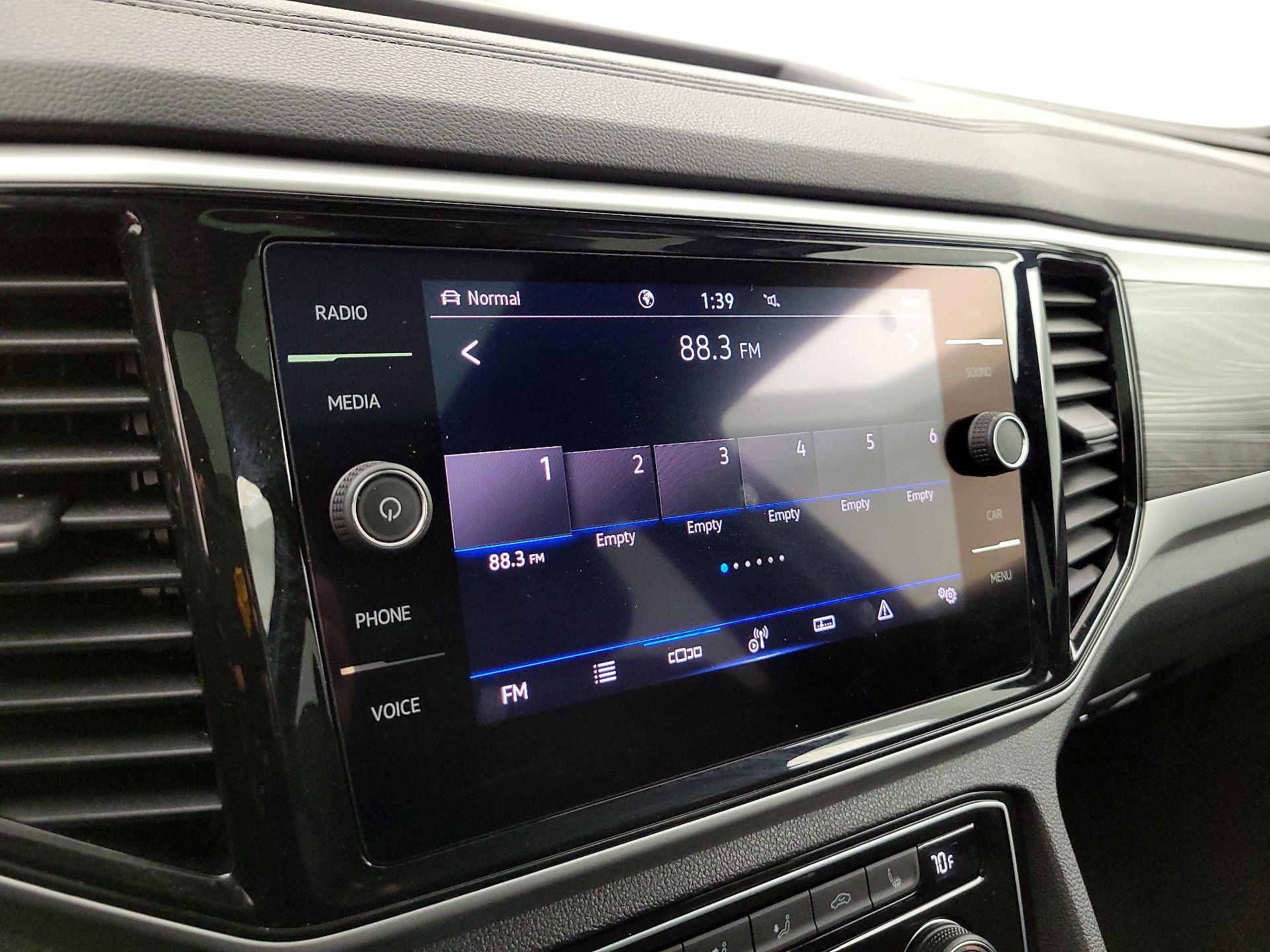 Thumbnail: 2022 Volkswagen Atlas - 15