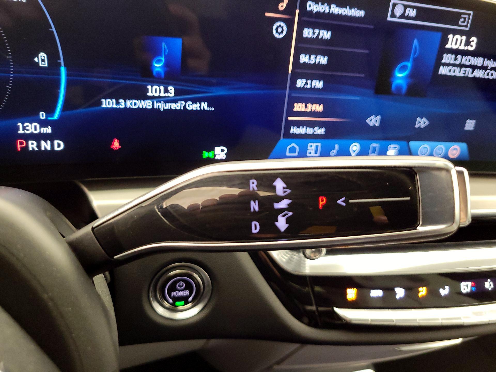 Thumbnail: 2024 Cadillac Lyriq - 18