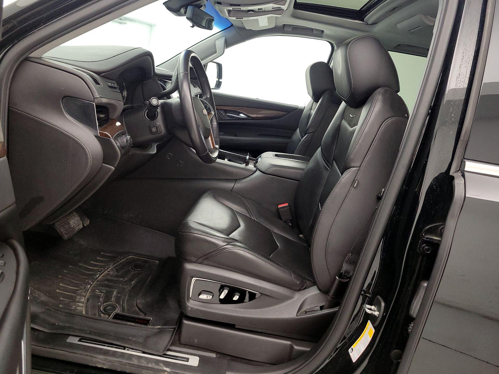 Thumbnail: 2018 Cadillac Escalade - 11