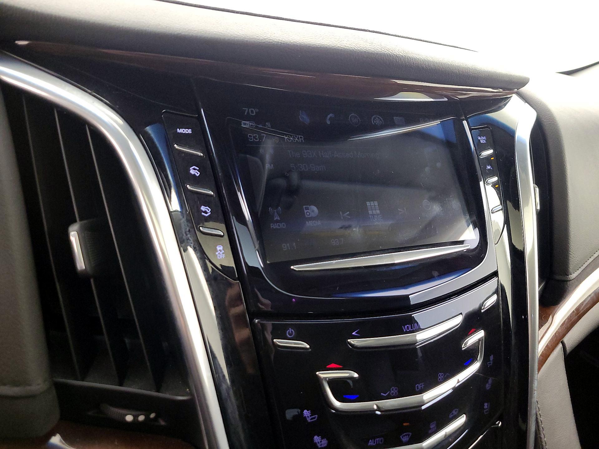 Thumbnail: 2018 Cadillac Escalade - 16