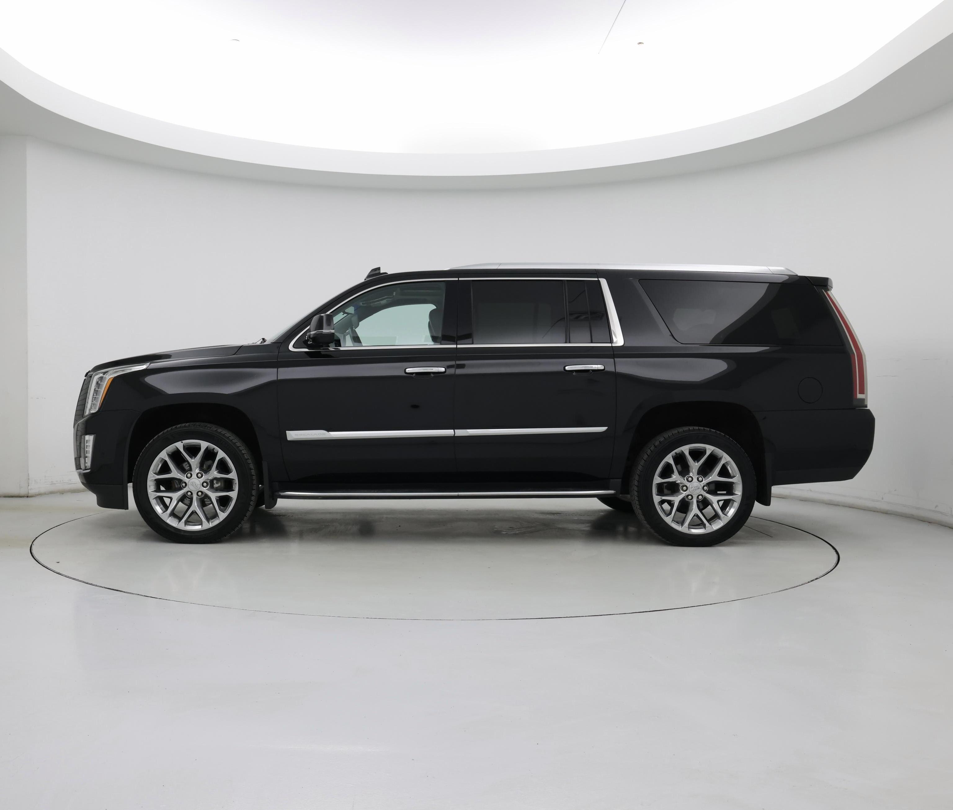 Thumbnail: 2018 Cadillac Escalade - 3