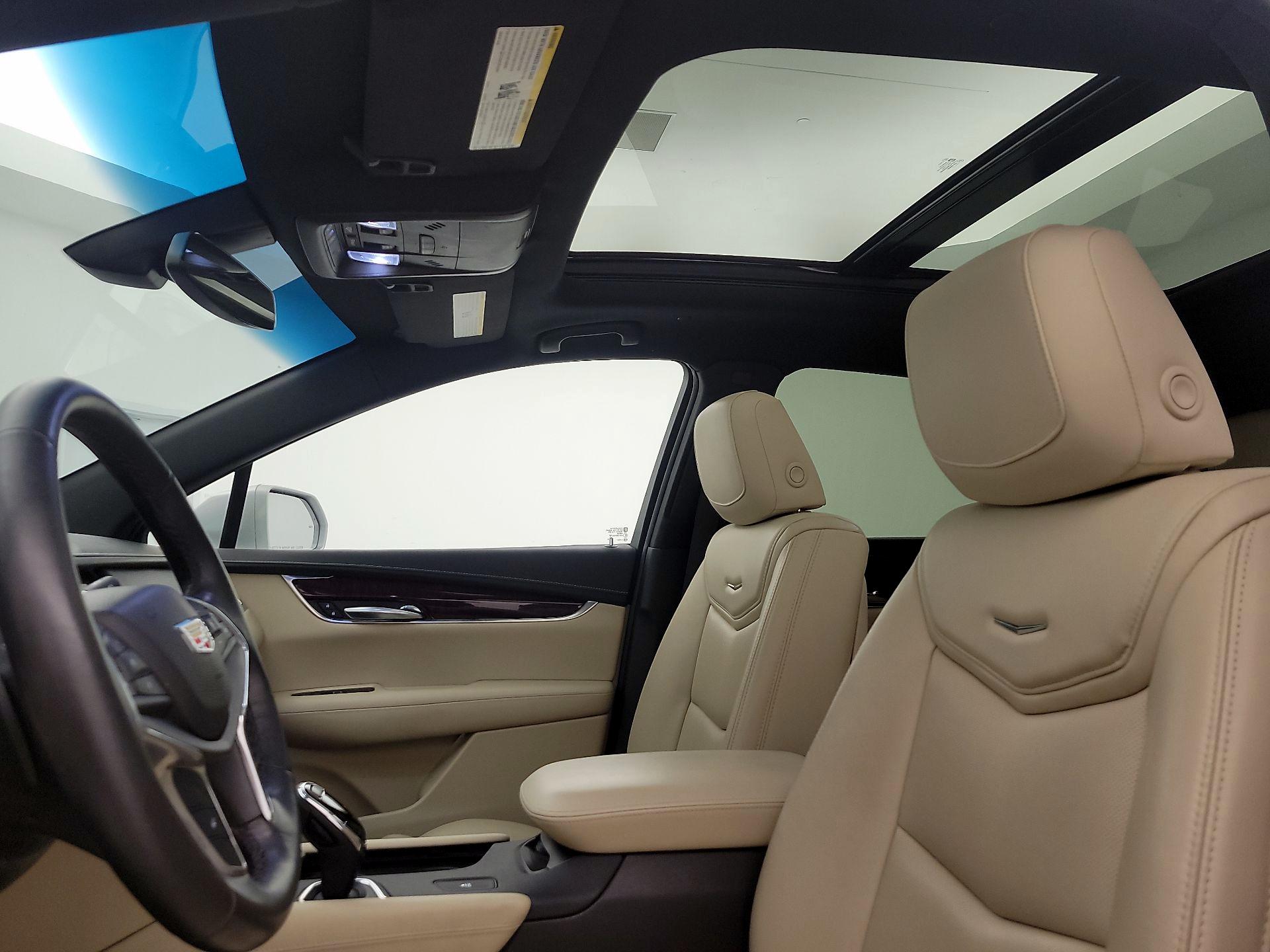 Thumbnail: 2017 Cadillac XT5 - 20