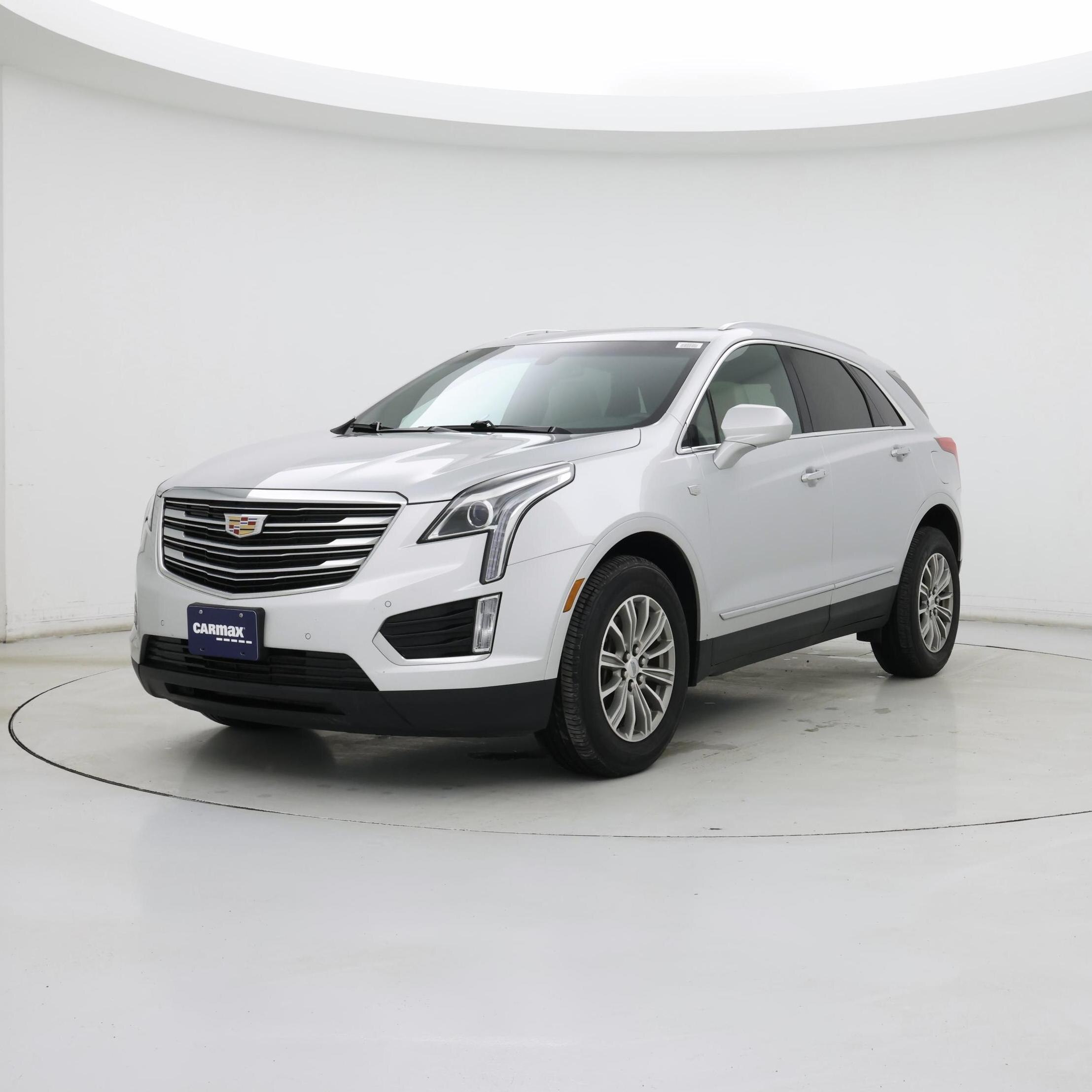 Thumbnail: 2017 Cadillac XT5 - 4