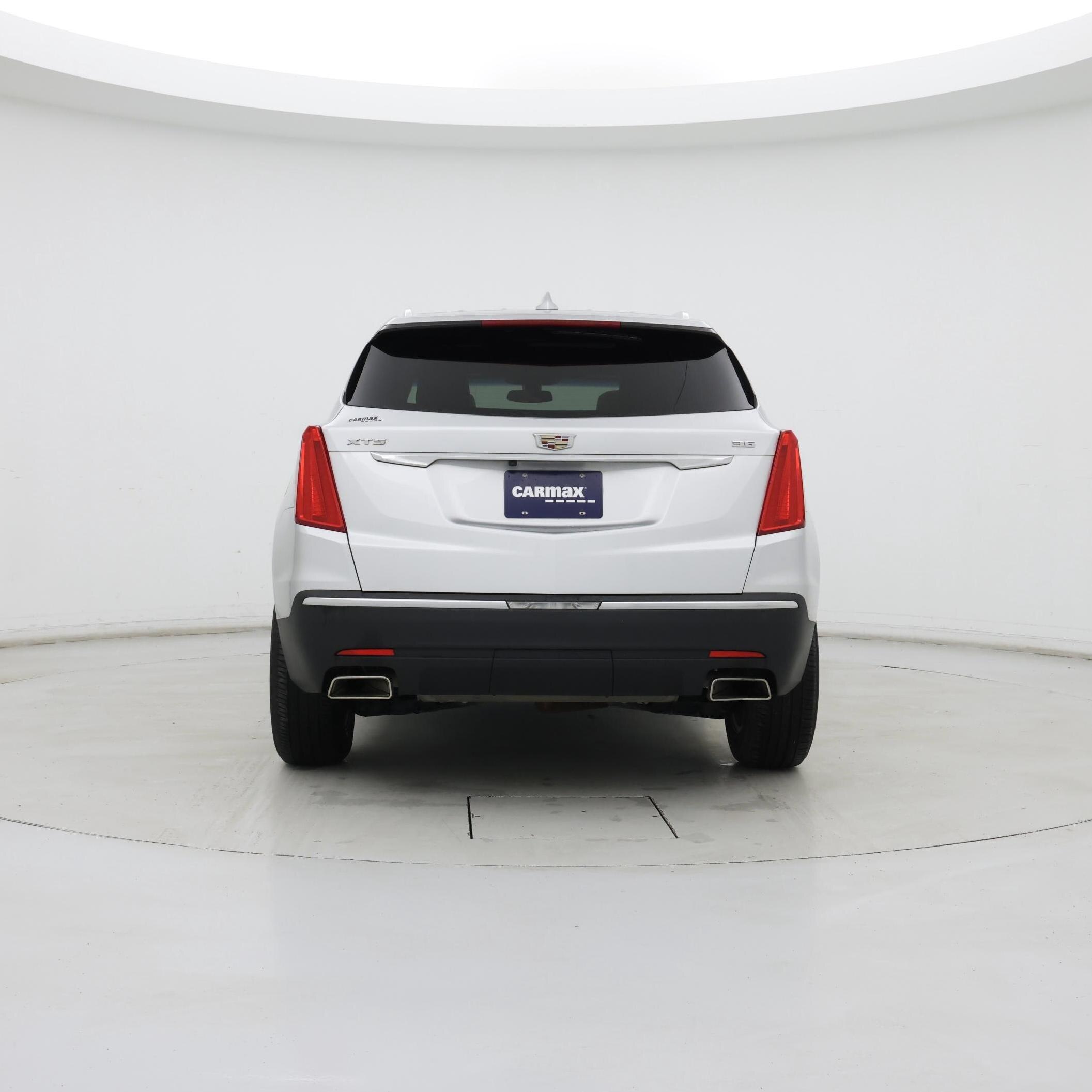 Thumbnail: 2017 Cadillac XT5 - 6