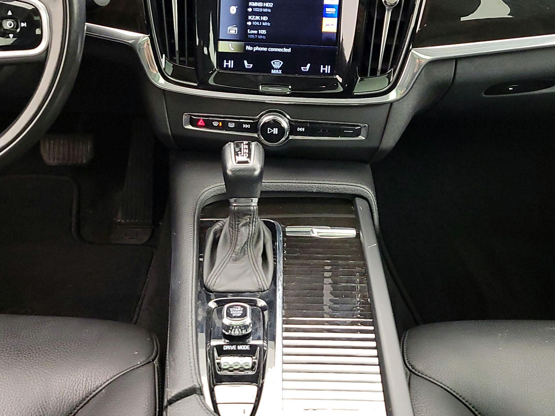 Thumbnail: 2018 Volvo S90 - 18