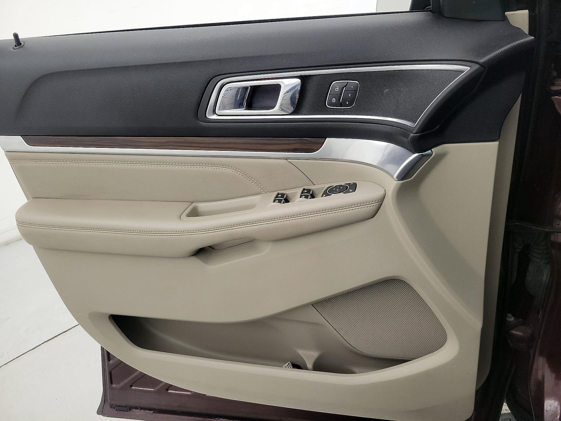 Thumbnail: 2018 Ford Explorer - 12