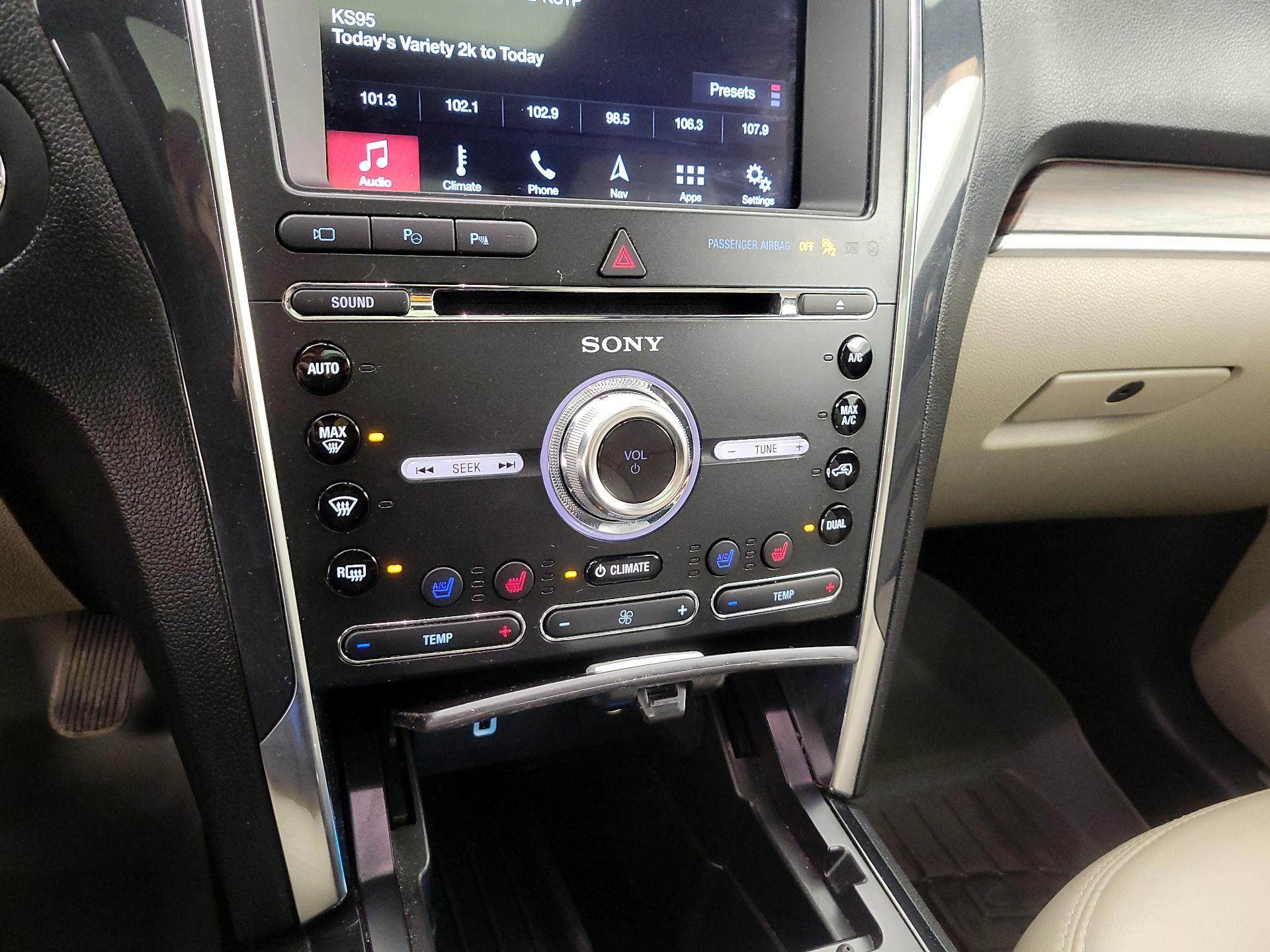 Thumbnail: 2018 Ford Explorer - 17