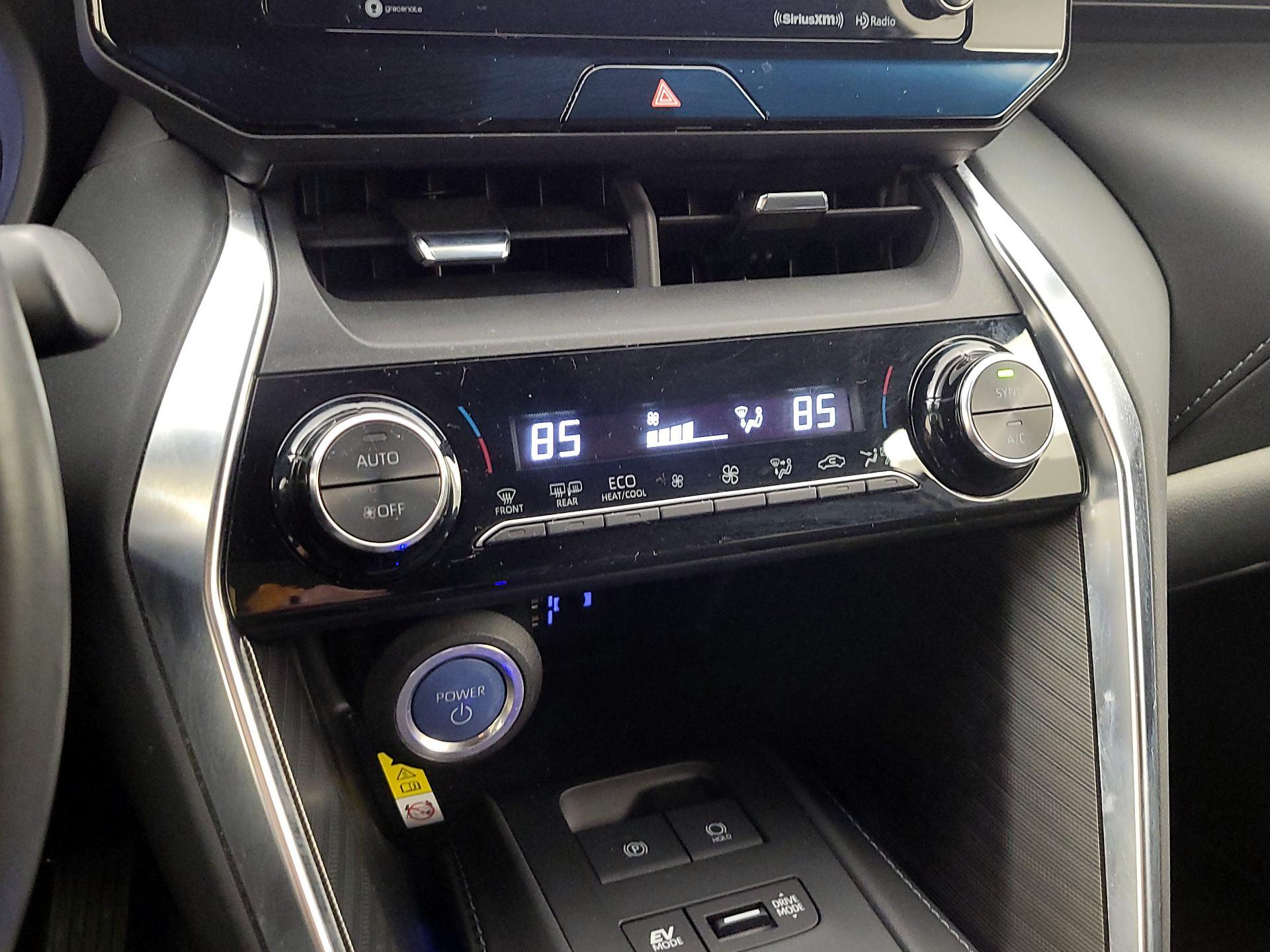 Thumbnail: 2022 Toyota Venza - 16