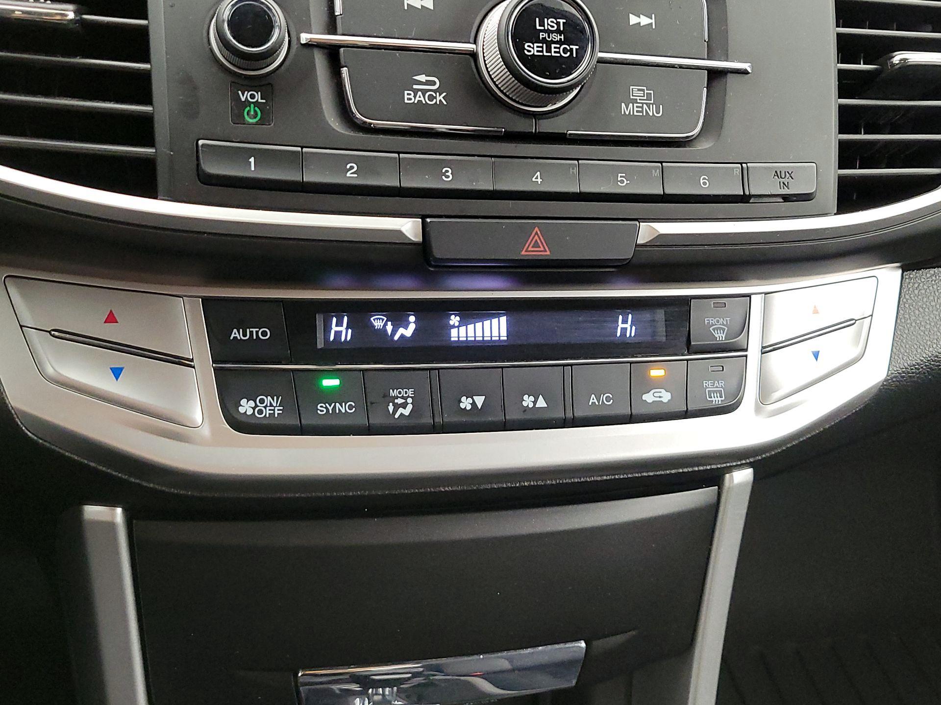 Thumbnail: 2014 Honda Accord - 16