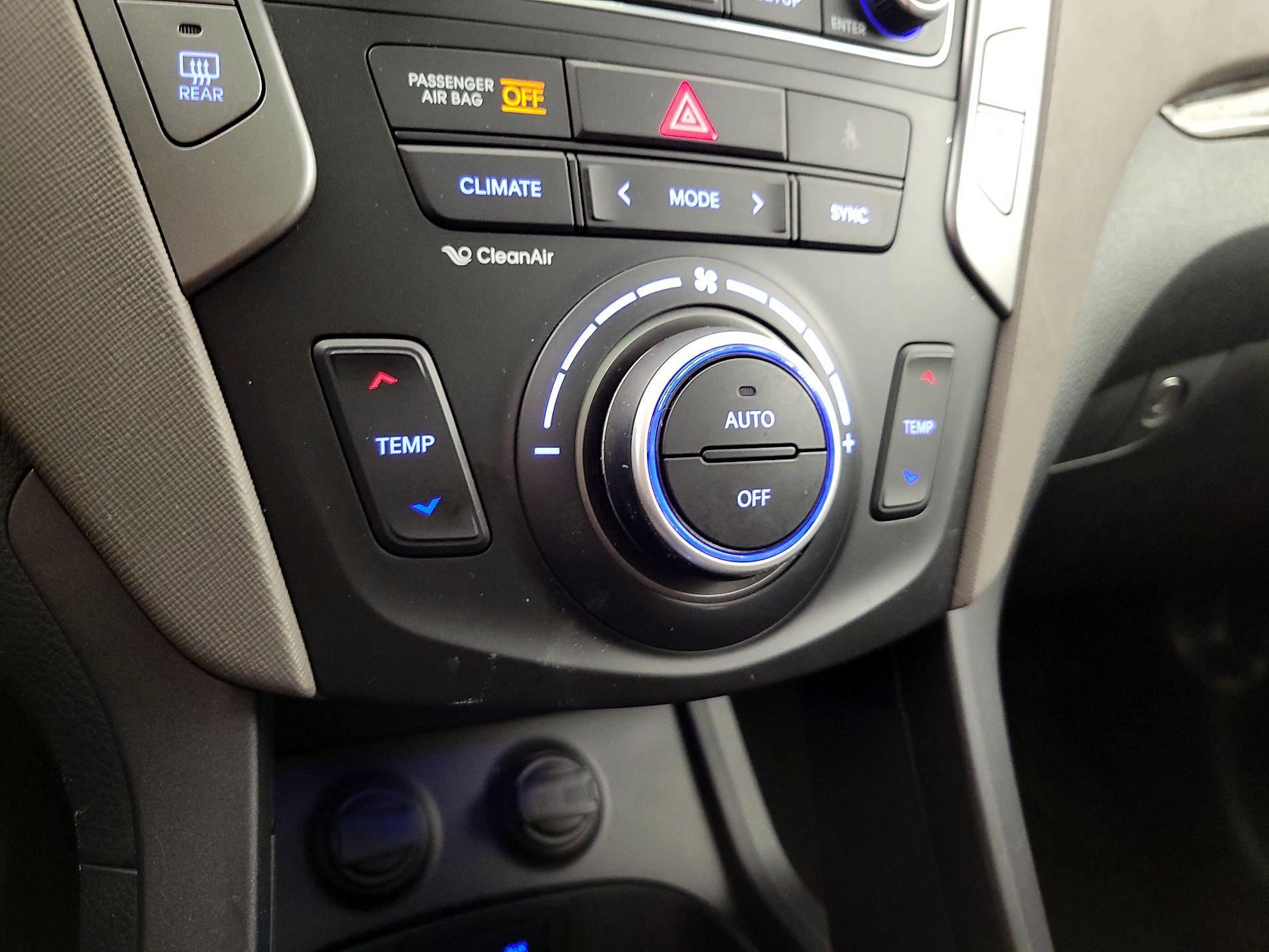 Thumbnail: 2017 Hyundai Santa Fe - 17