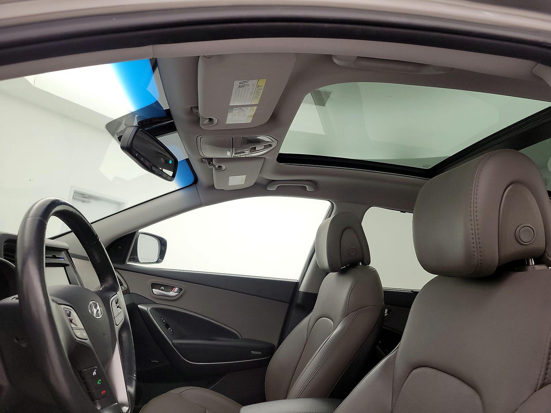 Thumbnail: 2017 Hyundai Santa Fe - 20