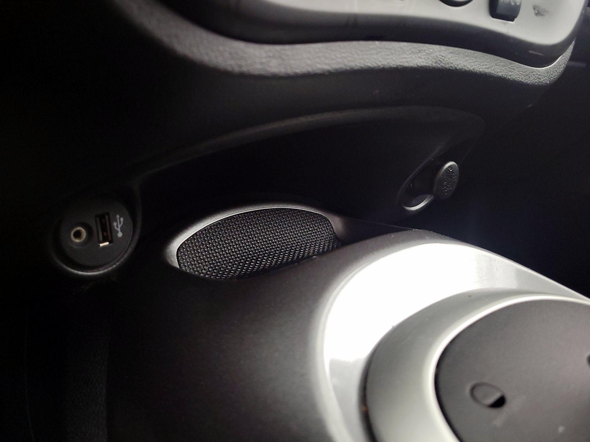 Thumbnail: 2015 Nissan Juke - 18