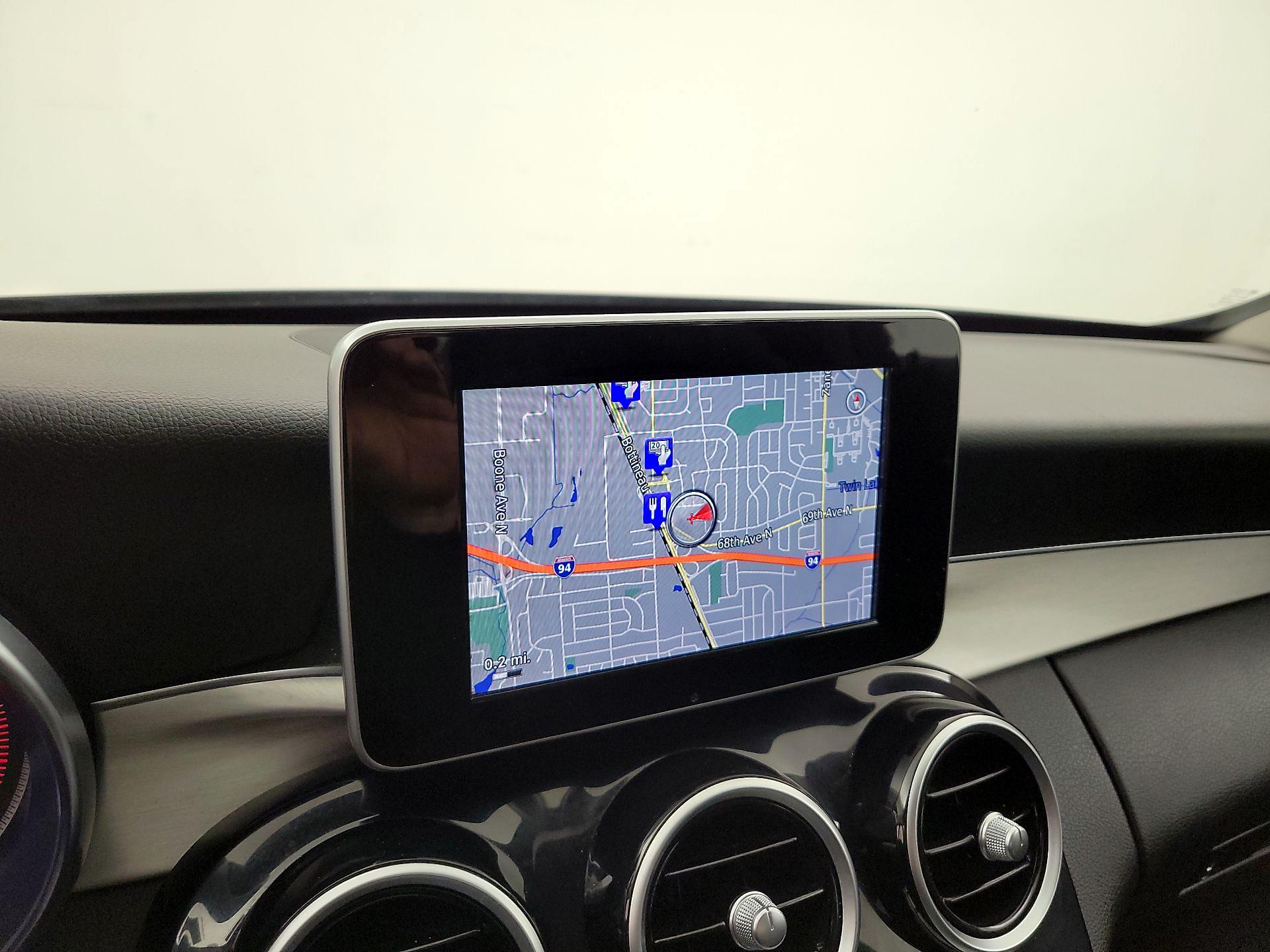 Thumbnail: 2015 Mercedes-Benz C-Class - 14