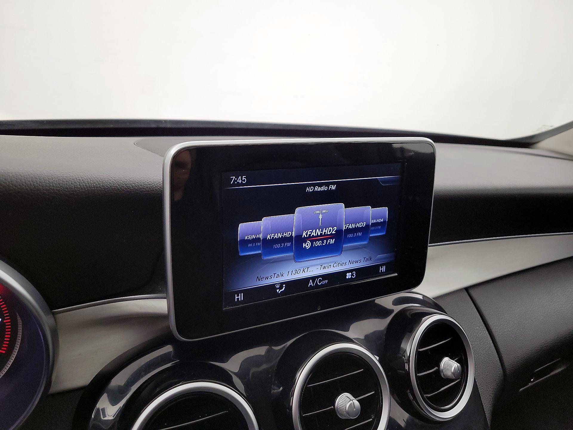 Thumbnail: 2015 Mercedes-Benz C-Class - 15