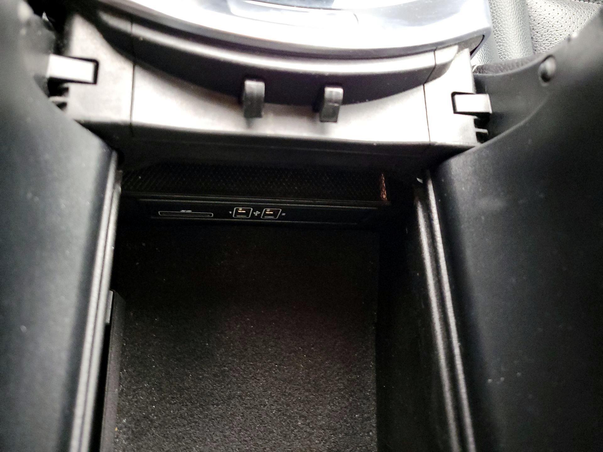 Thumbnail: 2015 Mercedes-Benz C-Class - 18