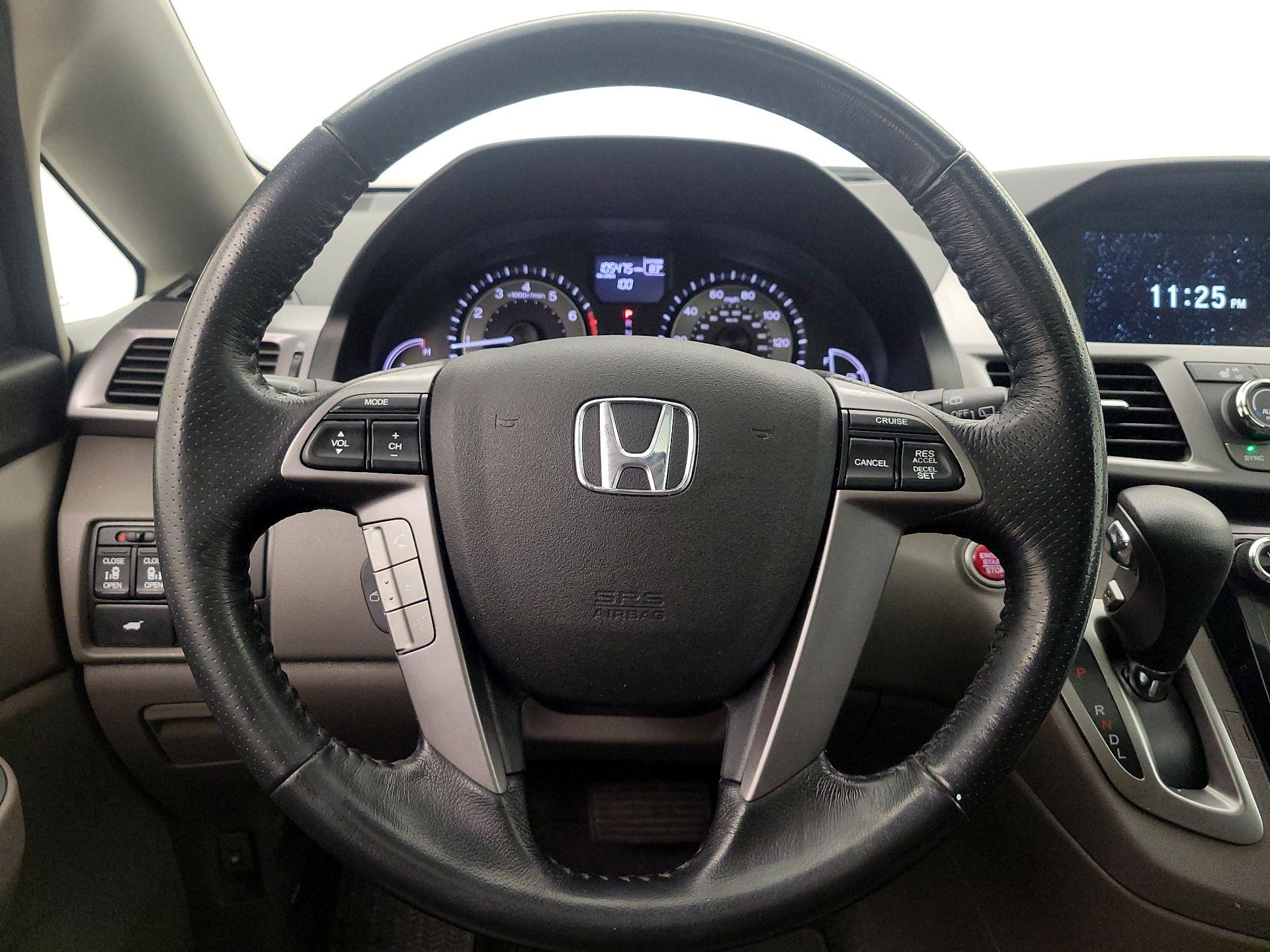 Thumbnail: 2014 Honda Odyssey - 10