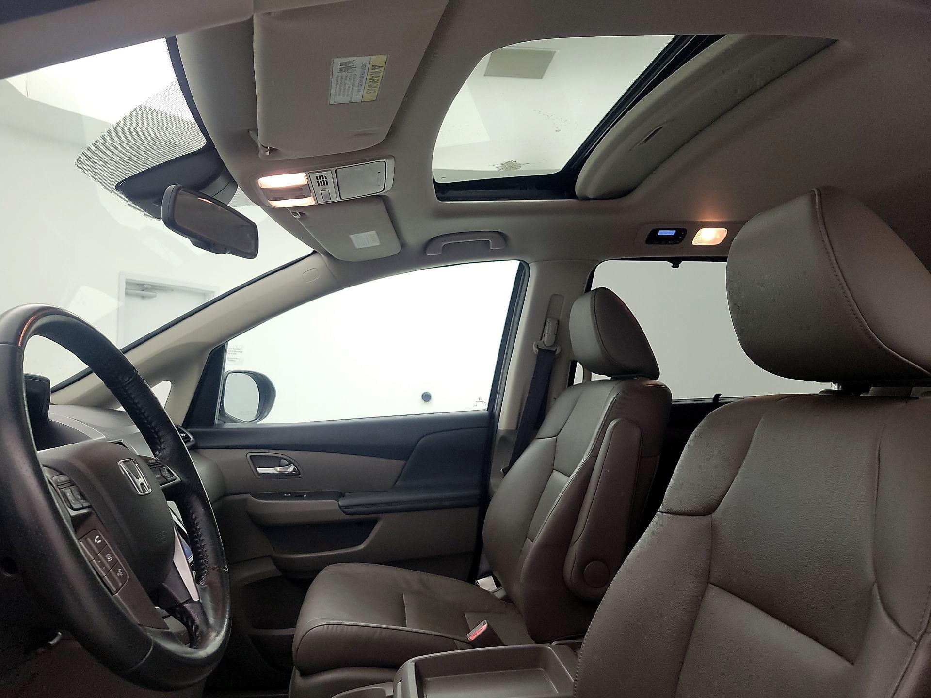 Thumbnail: 2014 Honda Odyssey - 19