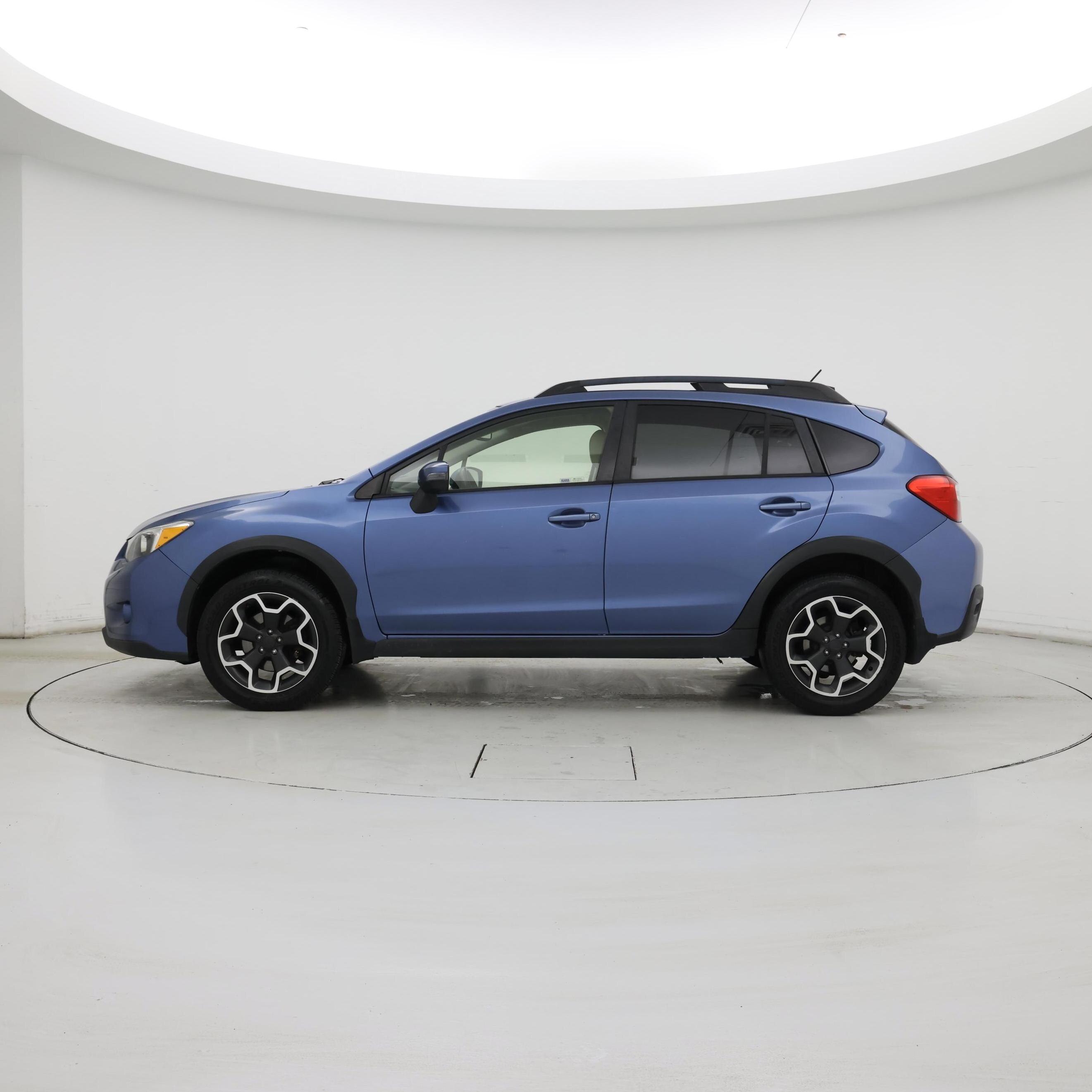 Thumbnail: 2015 Subaru XV Crosstrek - 3