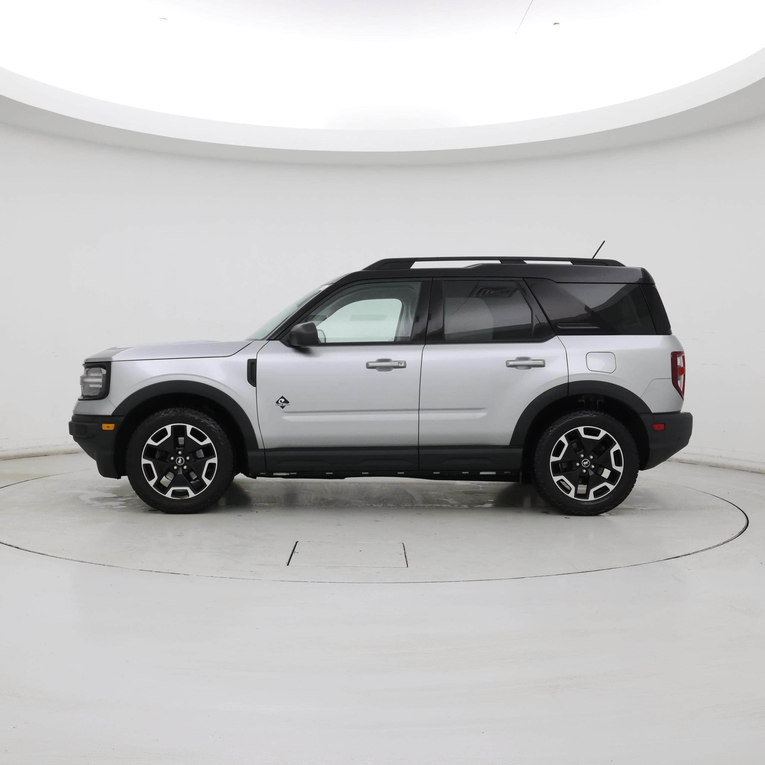 Thumbnail: 2021 Ford Bronco Sport - 3