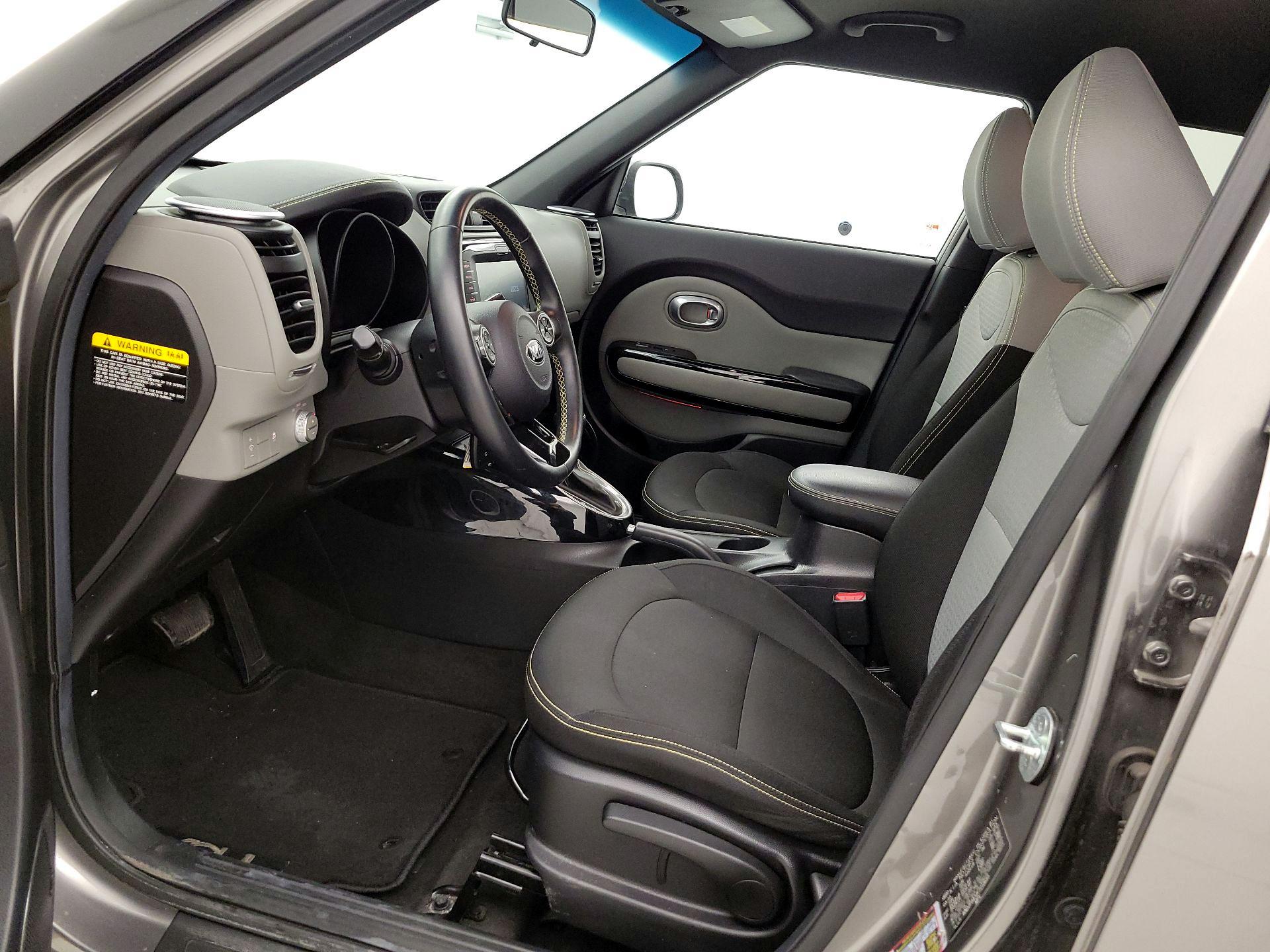 Thumbnail: 2015 Kia Soul - 11