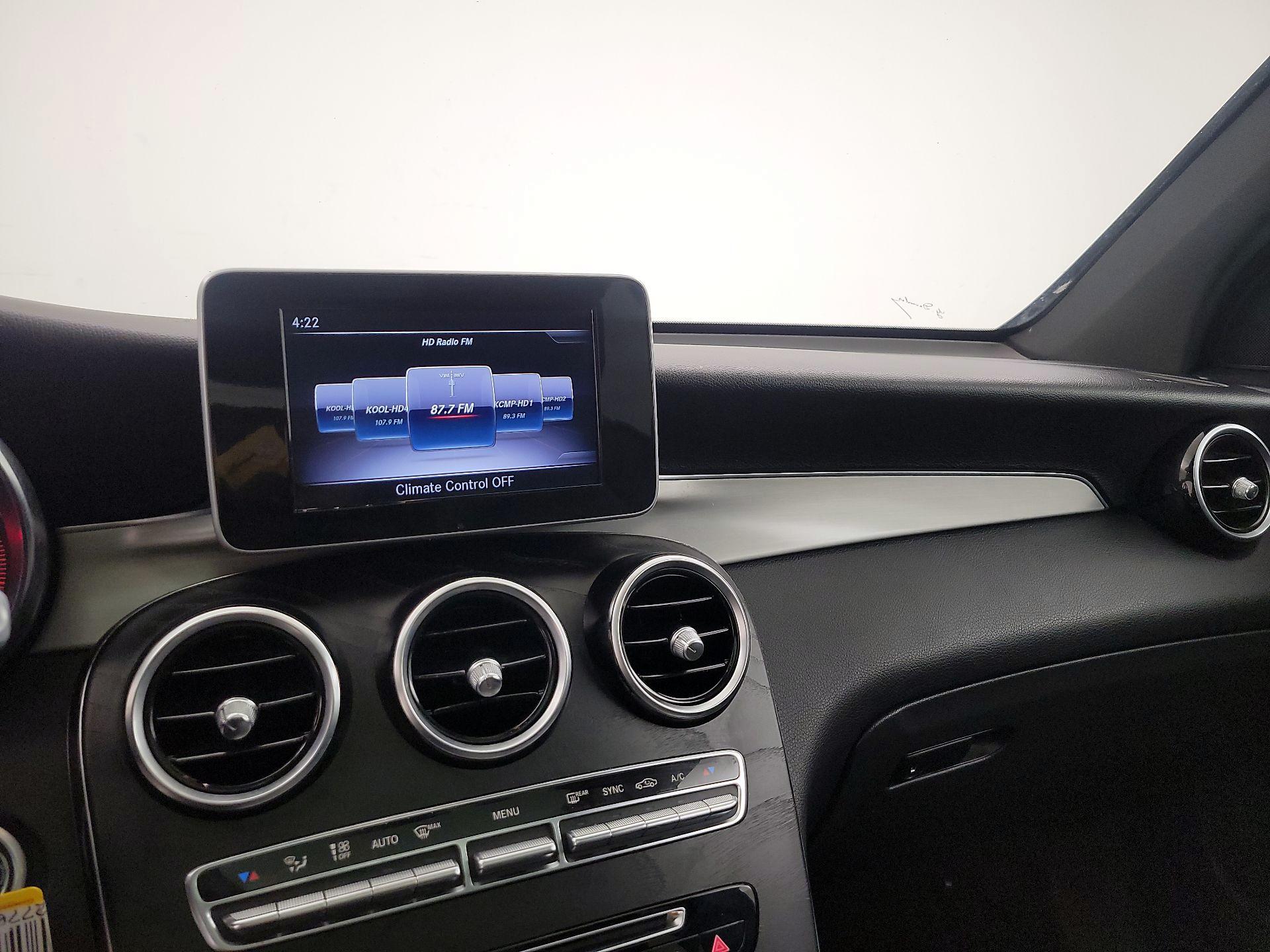 Thumbnail: 2019 Mercedes-Benz GLC - 16