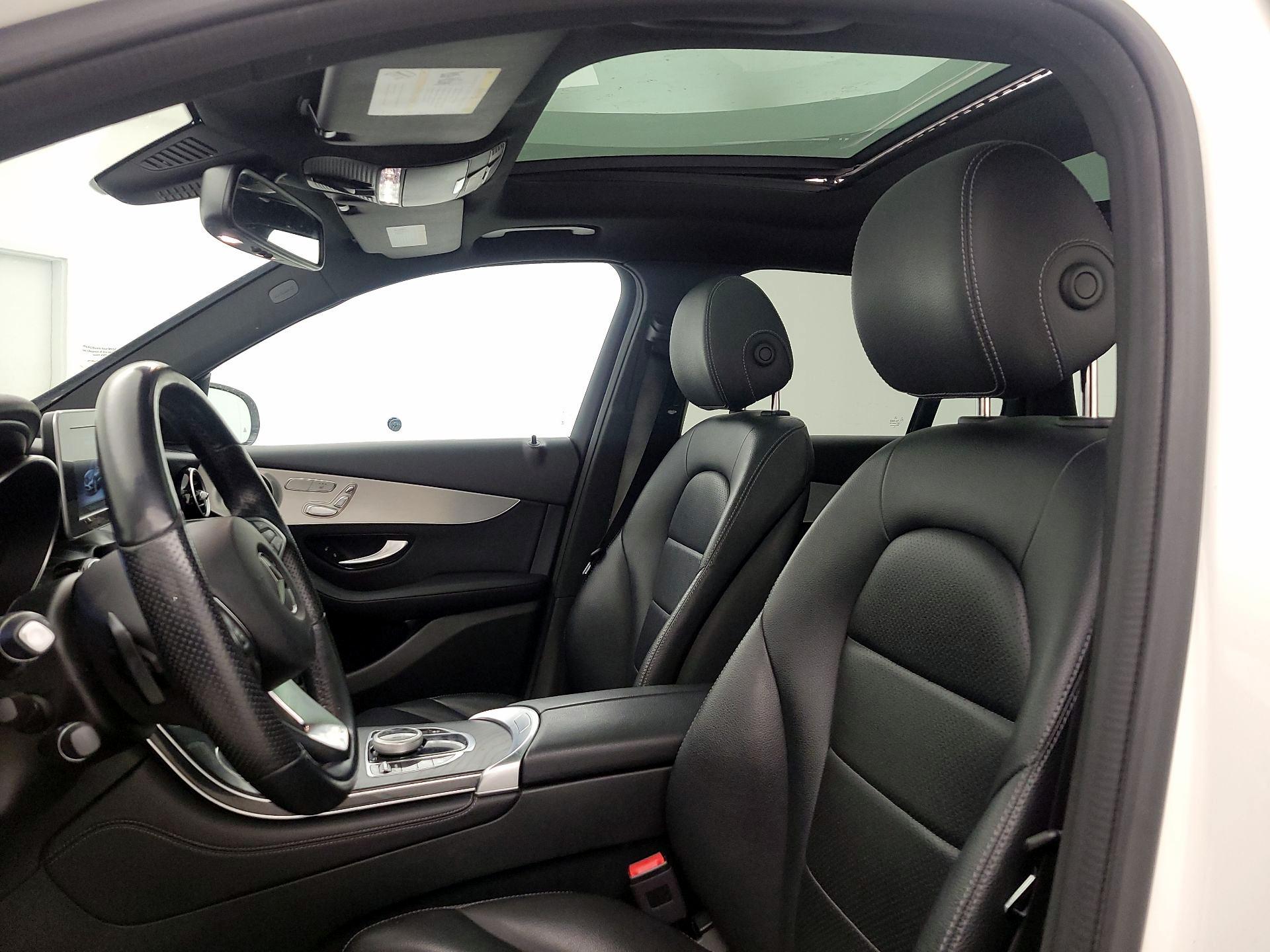 Thumbnail: 2019 Mercedes-Benz GLC - 20