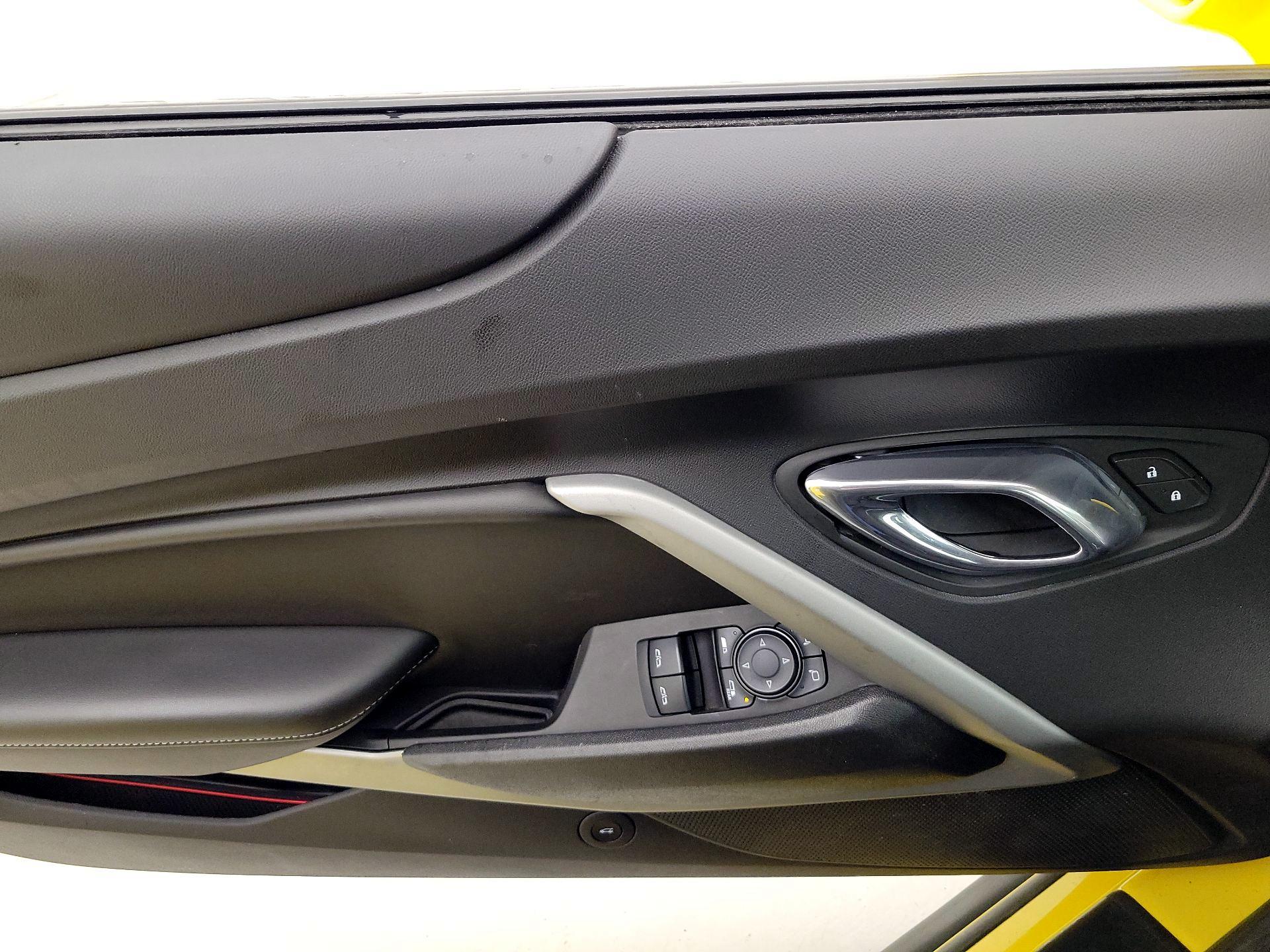 Thumbnail: 2017 Chevrolet Camaro - 12