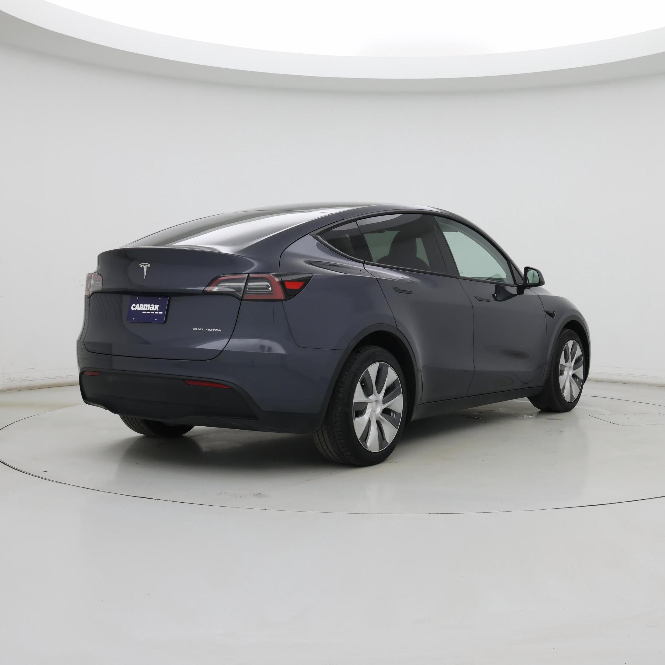 Thumbnail: 2023 Tesla Model Y - 8